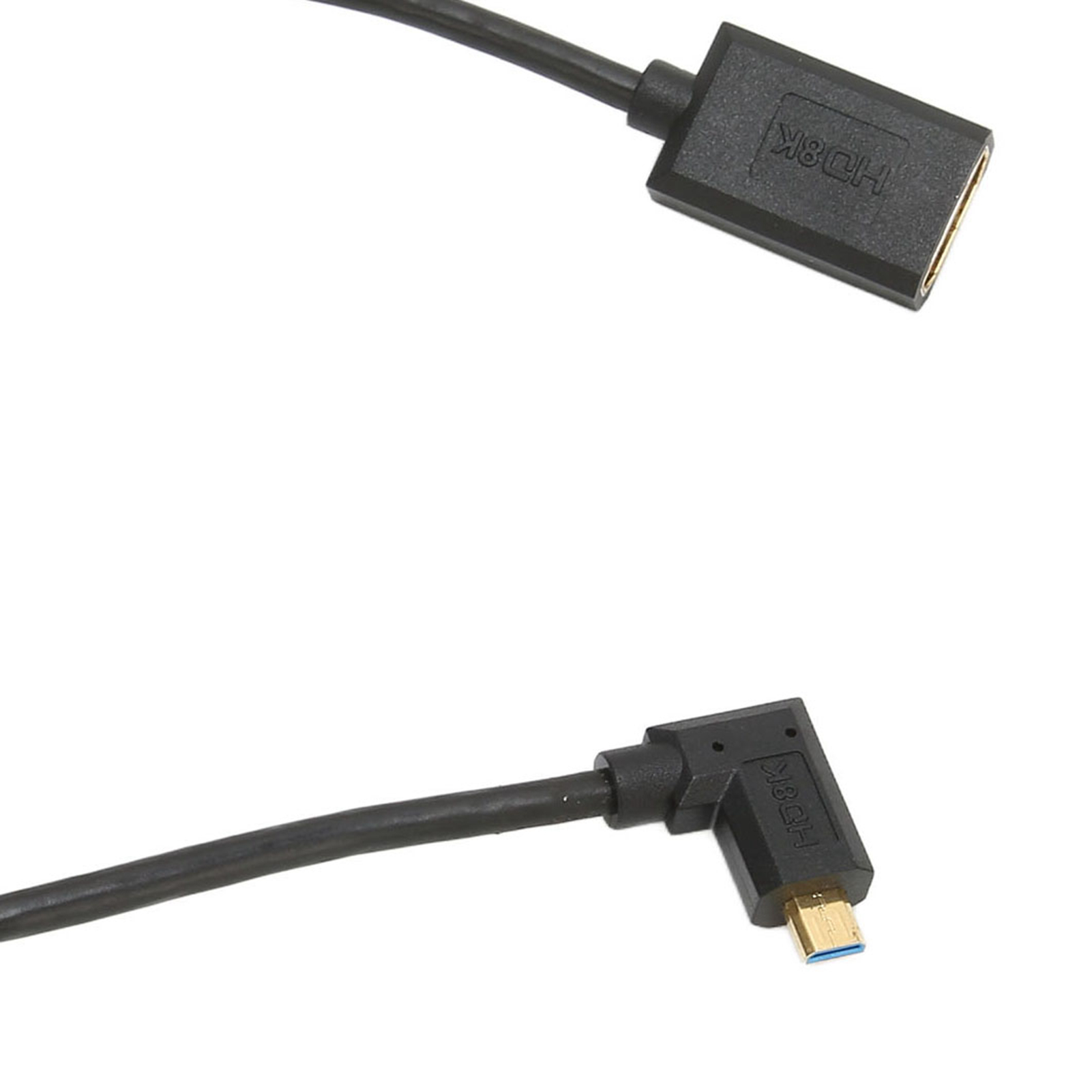 Zwei schwarze HDMI-Kabel. Eines mit rechteckigem Stecker, das andere mit abgewinkeltem Stecker. Beide haben HD8K-Markierungen.