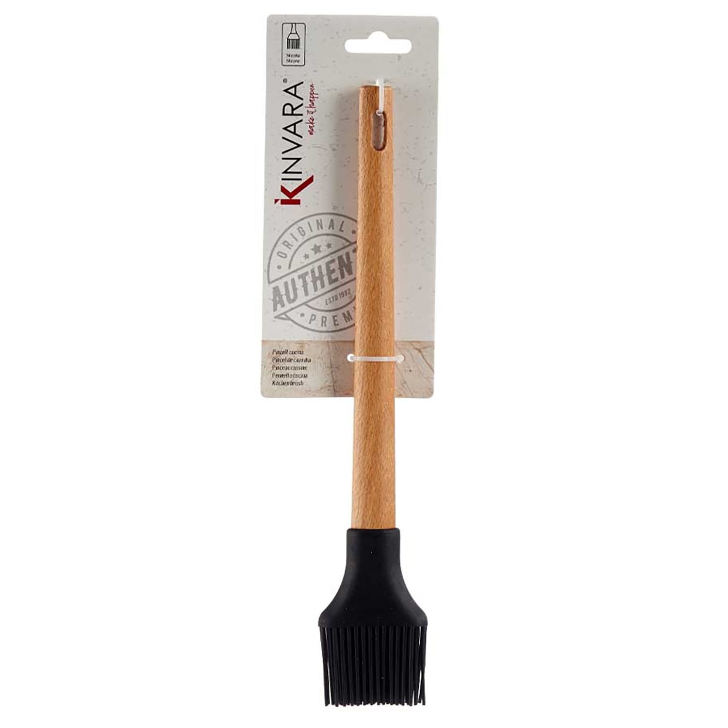 Un pennello da cucina con manico in legno e setole nere è esposto su una carta bianca. Il marchio 'KINVARA' è visibile sulla carta.