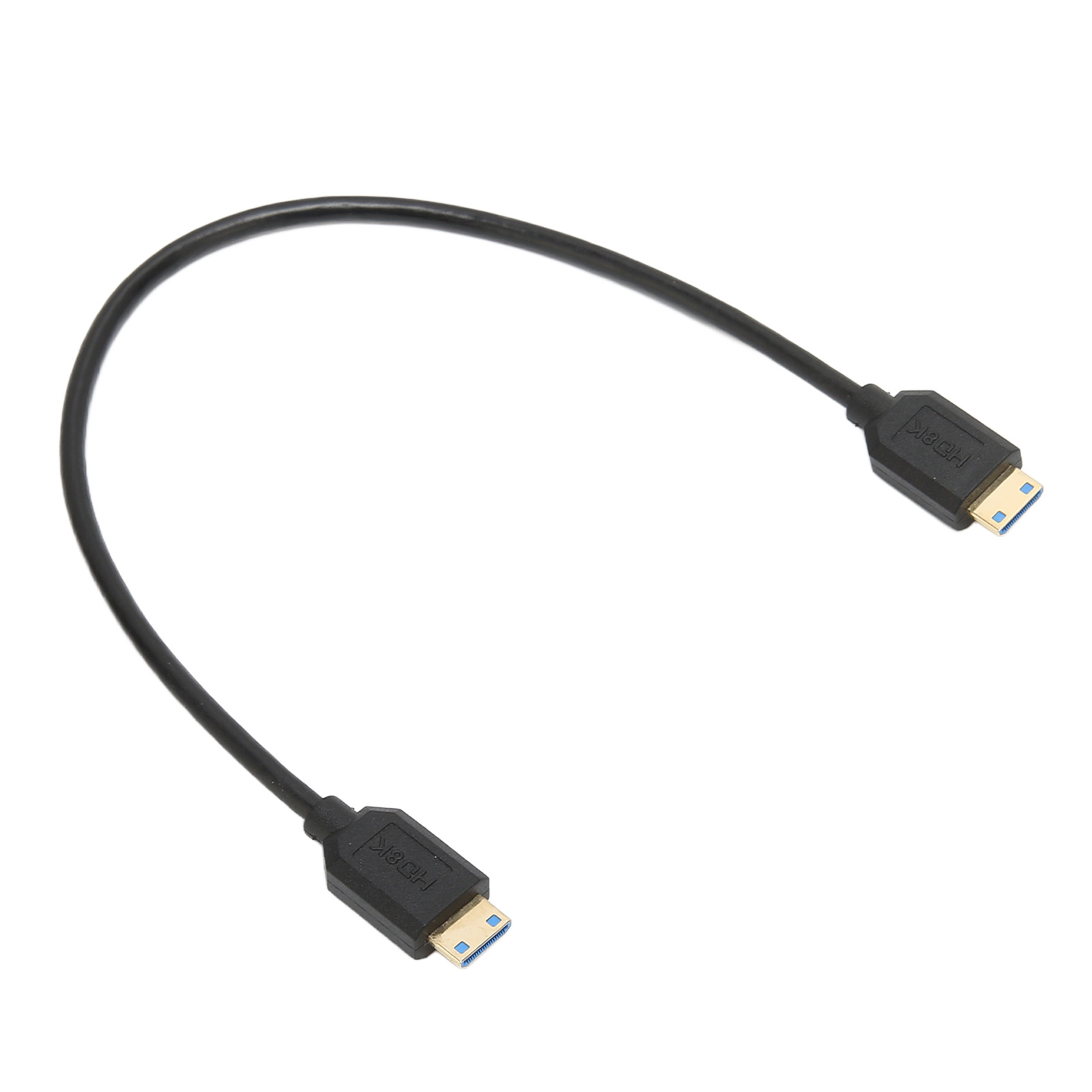 Ein schwarzes HDMI-Kabel mit zwei Anschlüssen auf weißem Hintergrund. Jeder Anschluss hat einen blauen Anschluss.