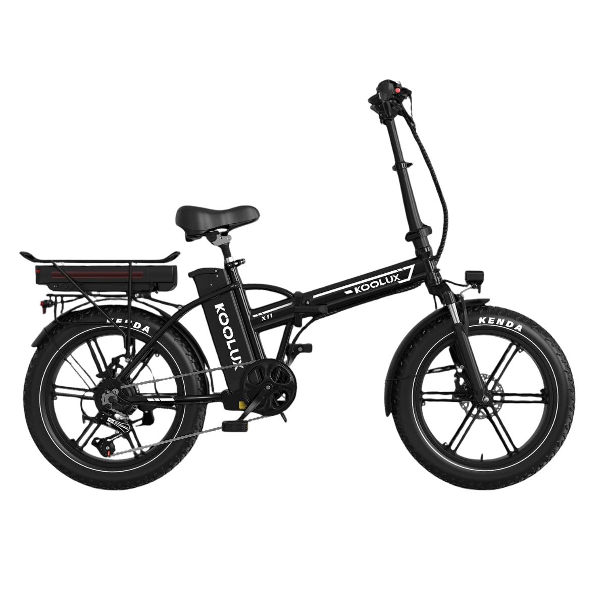 Czarny składany e-rower Koolux na czarnym tle. Posiada opony Kenda, bagażnik i akumulator.
