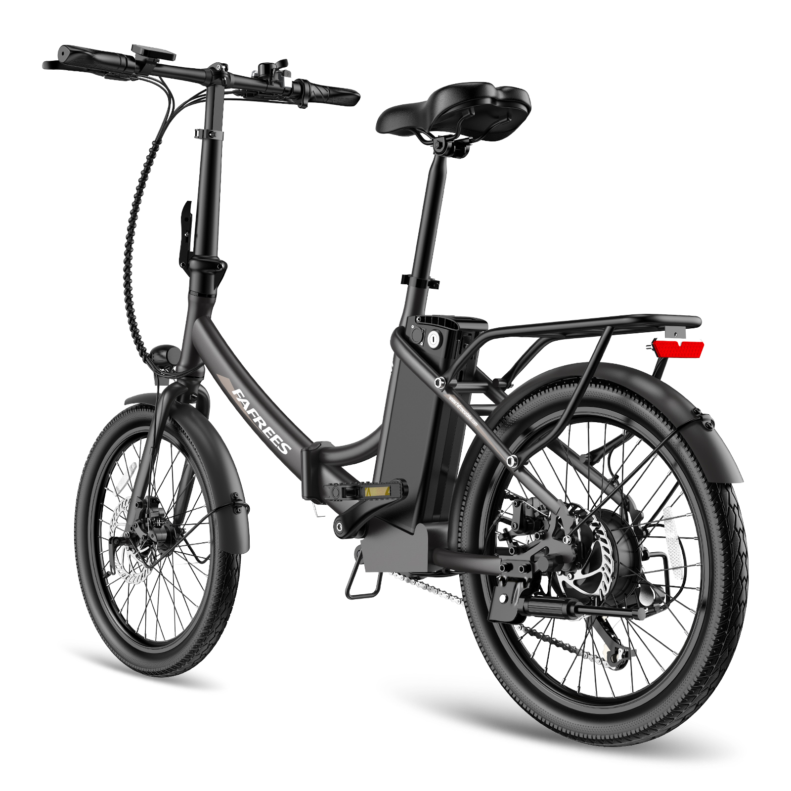 Ein schwarzes, zusammenklappbares Elektrofahrrad auf weißem Hintergrund. Es hat einen Gepäckträger, Scheibenbremsen und einen roten Reflektor.