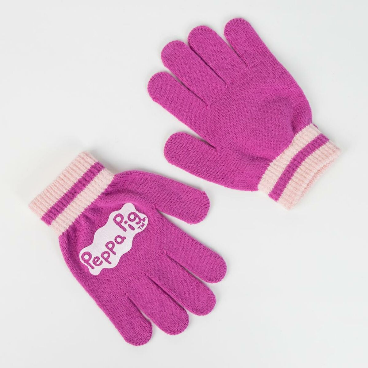 Zwei magentafarbene Handschuhe mit rosa und weißen gestreiften Bündchen auf weißem Hintergrund. Ein Handschuh hat ein 'Peppa Pig'-Logo.