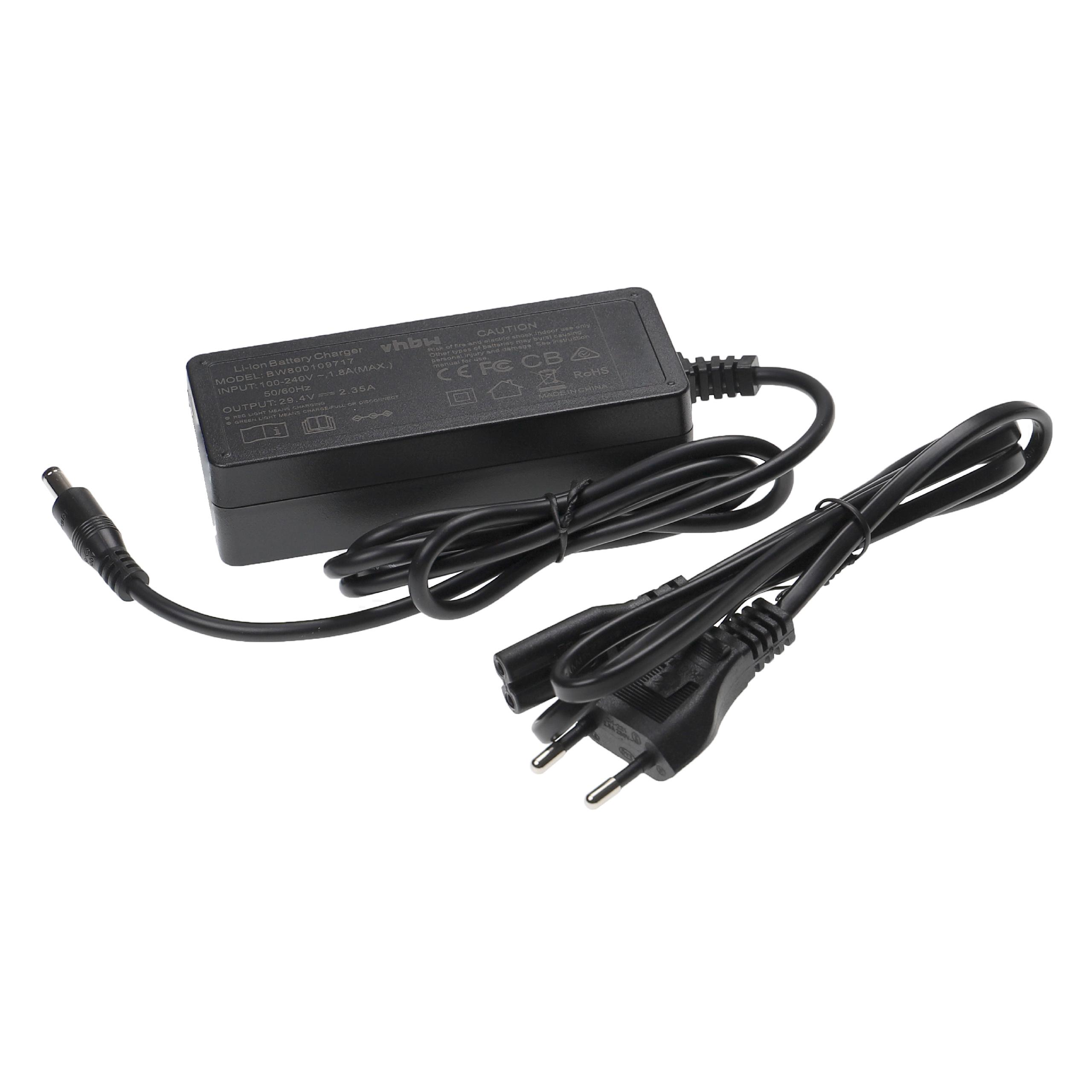 Ein schwarzes Ladegerät mit Stecker und Anschlusskabel auf weißem Hintergrund. Das Ladegerät hat Text.
