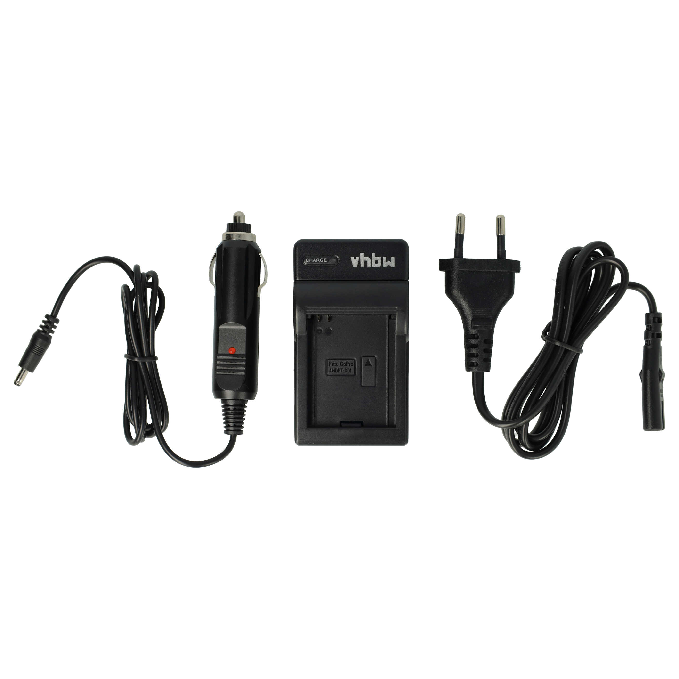 Das Bild zeigt ein schwarzes GoPro-Ladegerät, einen Auto-Adapter und einen AC-Adapter mit Kabeln, alles auf weißem Hintergrund.