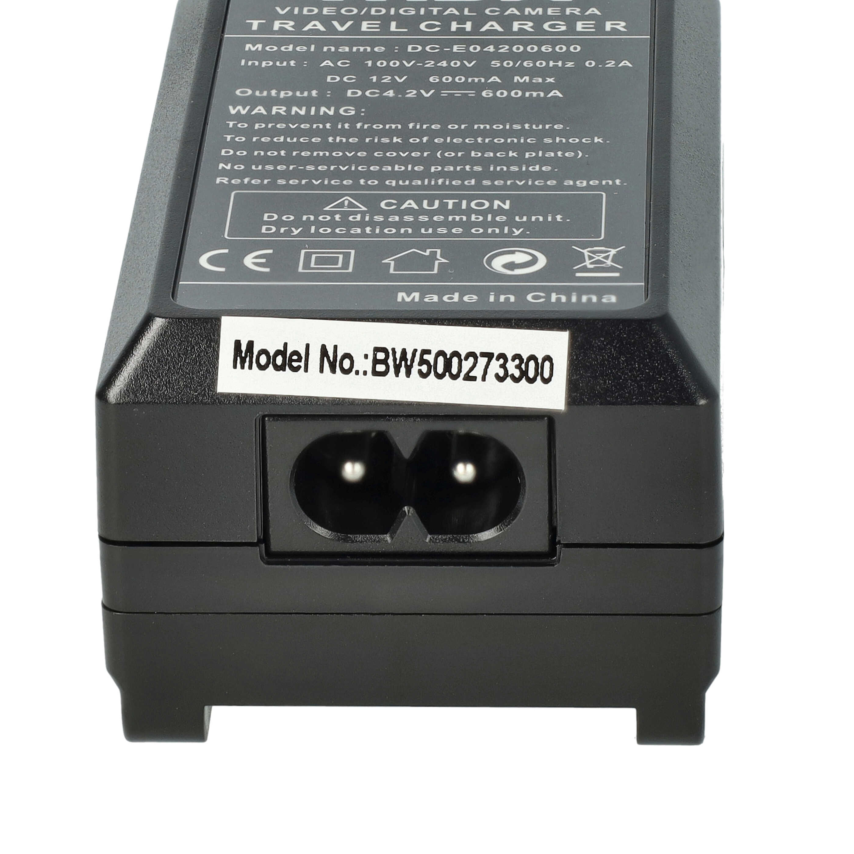 Schwarzes Reise-Ladegerät mit Text. Es hat einen zweipoligen Stecker und ein Etikett mit der Aufschrift Modell-Nr.: BW500273300.