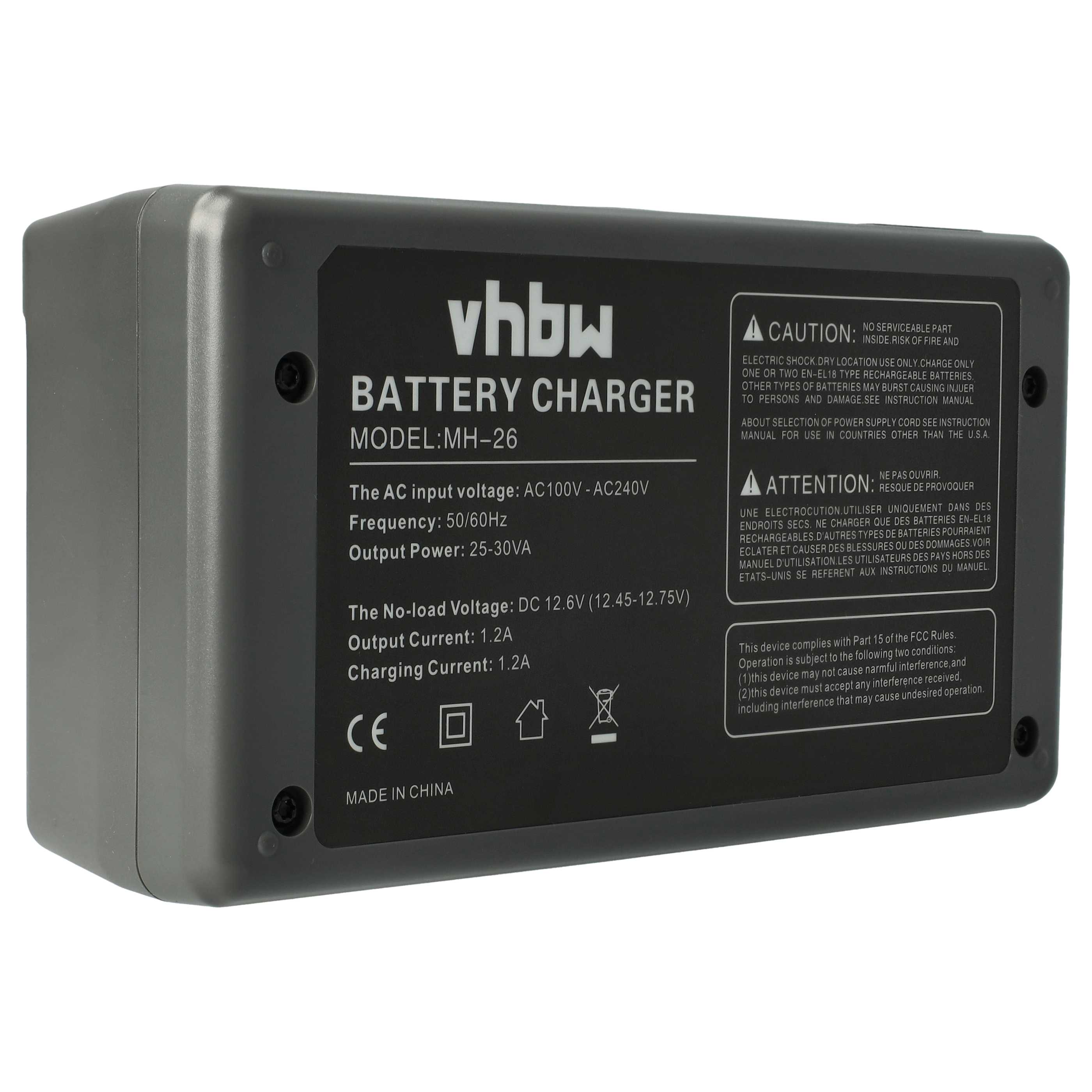 Ein schwarzes Batterieladegerät mit weißem Text. Es hat ein CE-Zeichen und verschiedene Warnhinweise.