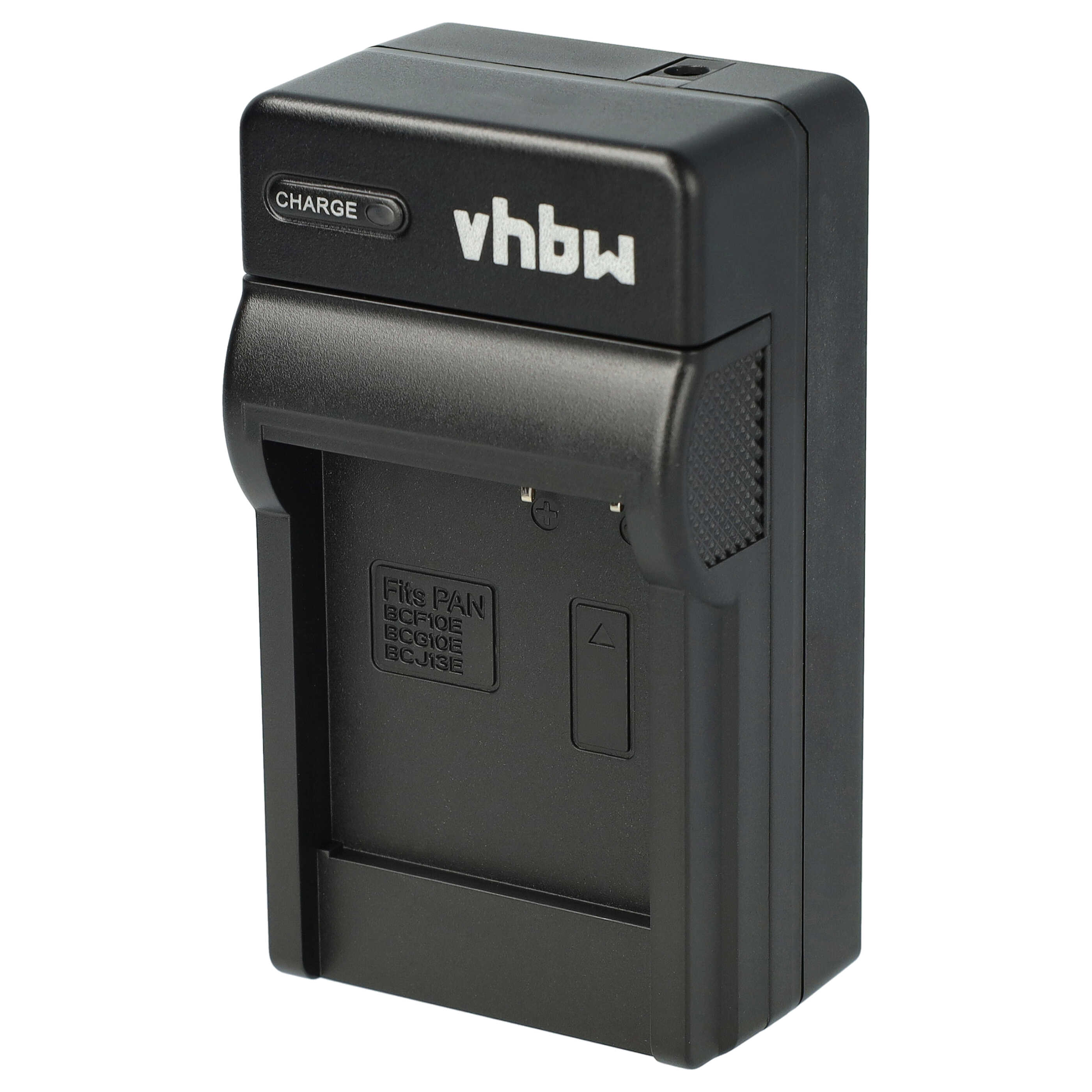 Ein schwarzes Batterieladegerät mit dem weißen Text 'vhbw' und einer 'Charge'-Anzeige. Es hat einen Steckplatz.