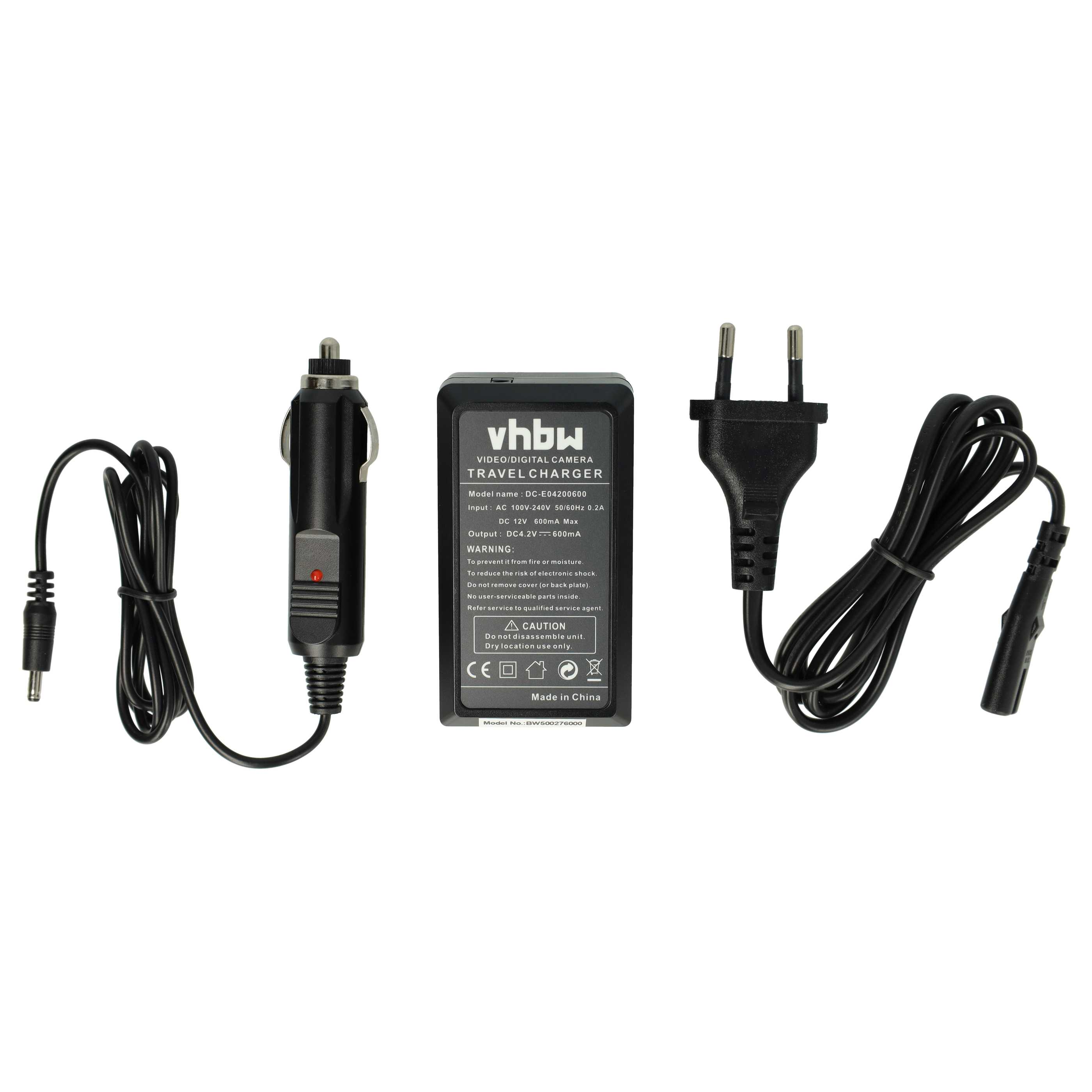 Ein schwarzes Reise-Ladegerät mit Autoadapter und Stecker, alle durch schwarze Drähte verbunden, auf weißem Hintergrund.