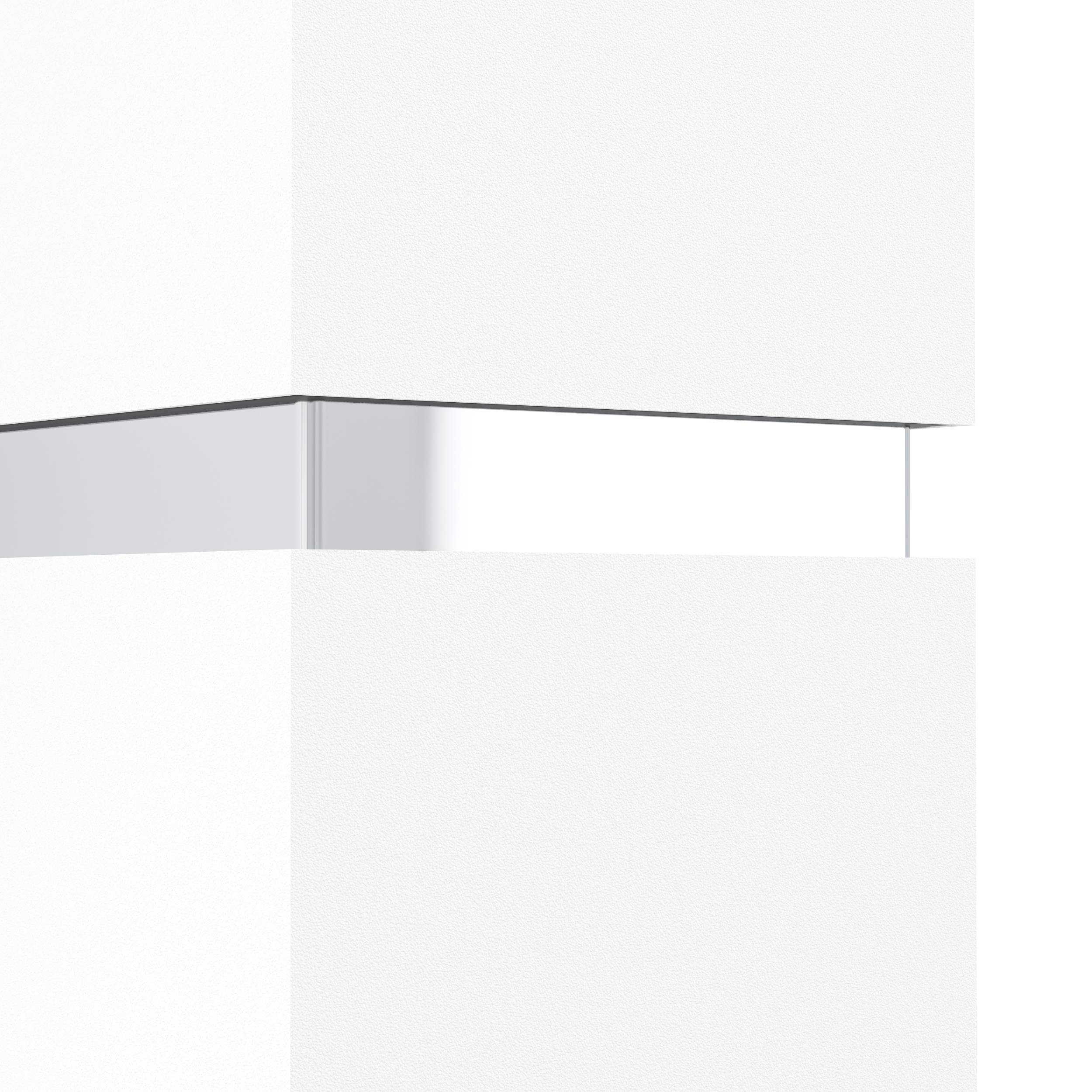 Abstrakte Komposition mit weißen strukturierten Oberflächen und einem reflektierenden Glaselement. Das Design deutet ein modernes Architekturelement an.
