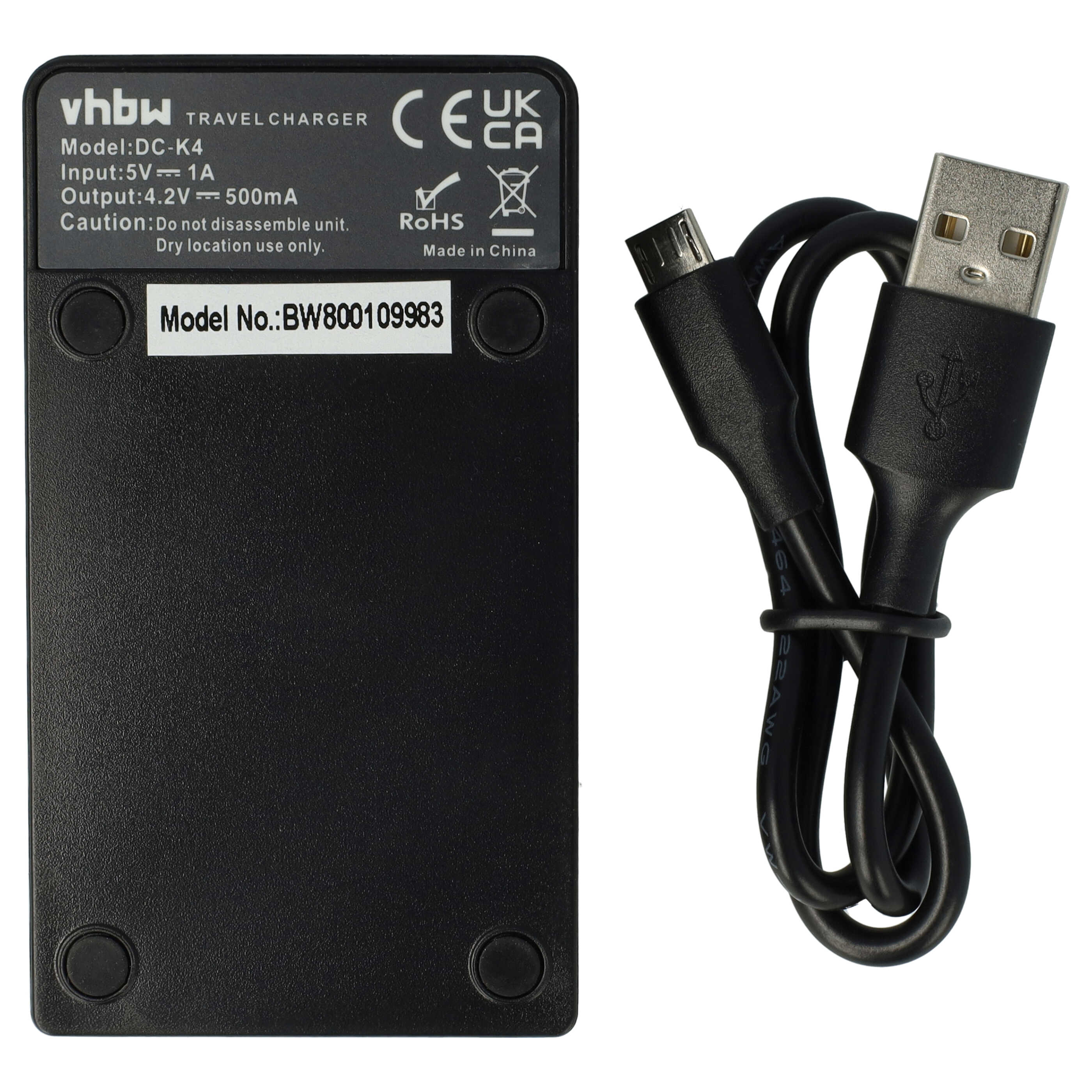 Ein schwarzes Reise-Ladegerät mit USB-Kabel. Ladegerät hat Text: vhbw TRAVEL CHARGER, Modell: DC-K4, Input: 5V 1A.