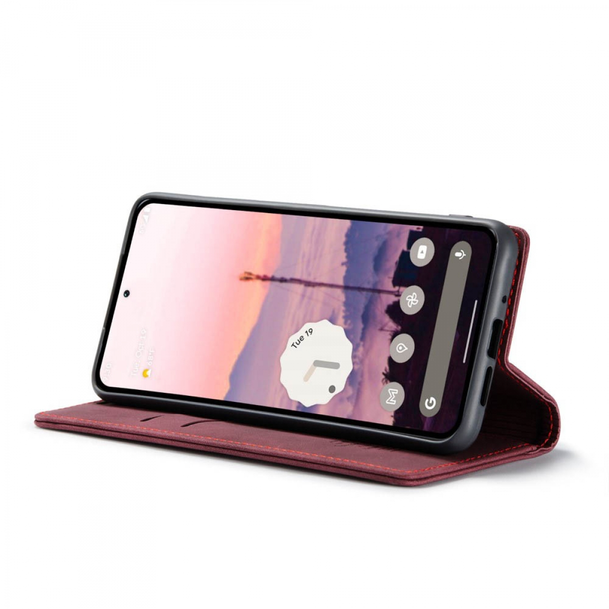 Ein Smartphone in einer roten Hülle ist geöffnet. Das Telefon zeigt ein Sonnenuntergang-Hintergrundbild. Die Hülle ist auf einer weißen Oberfläche geöffnet.