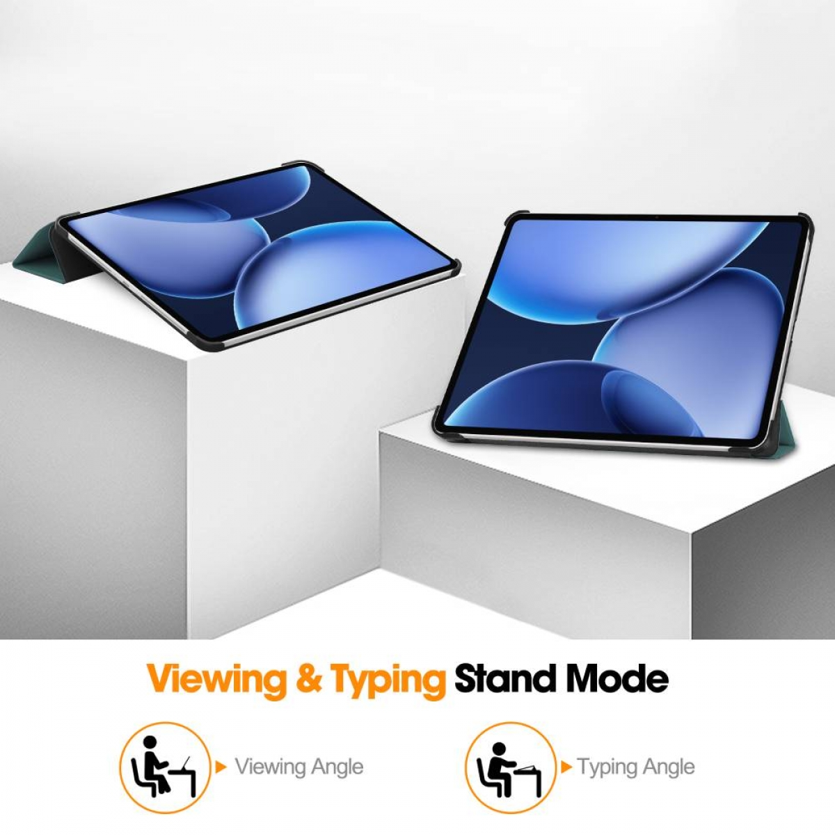 Zwei Tablets auf weißen Blöcken, die den Betrachtungs- und Tippwinkel zeigen. Jedes Tablet hat einen blau-weißen abstrakten Hintergrund.