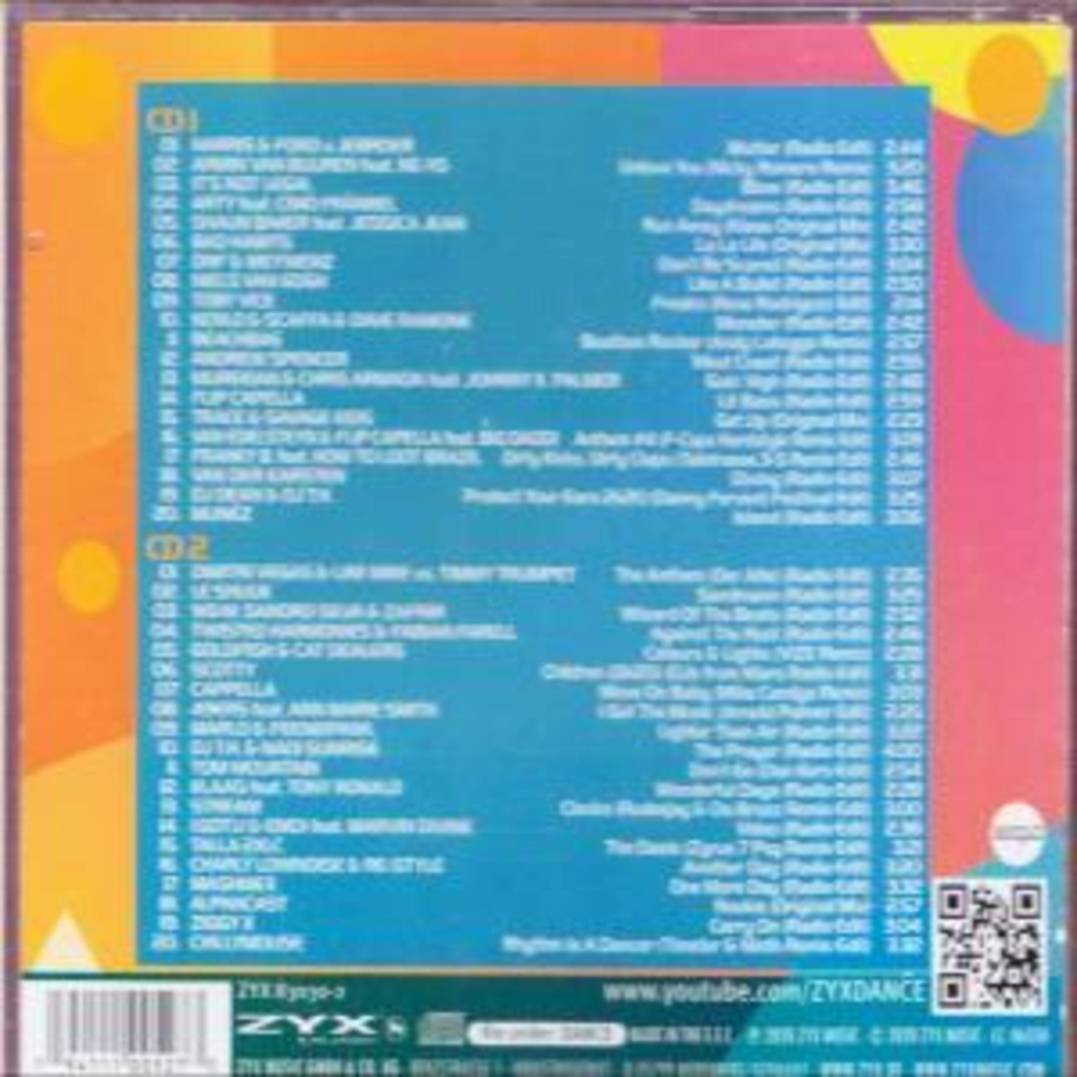 CD-Hülle mit Titelliste, Künstlernamen und QR-Code. Die Hintergrundfarben sind Orange, Blau, Rosa und Lila.