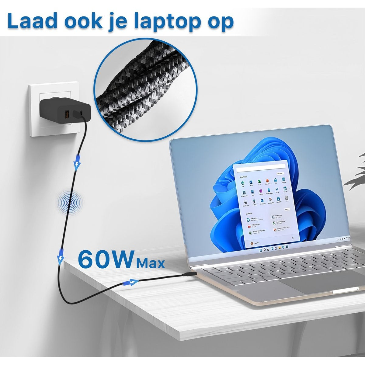 Laptop opladen. Een laptop is aangesloten op een oplader die in een muur is gestoken. Het laptopscherm toont de Windows 11-interface.