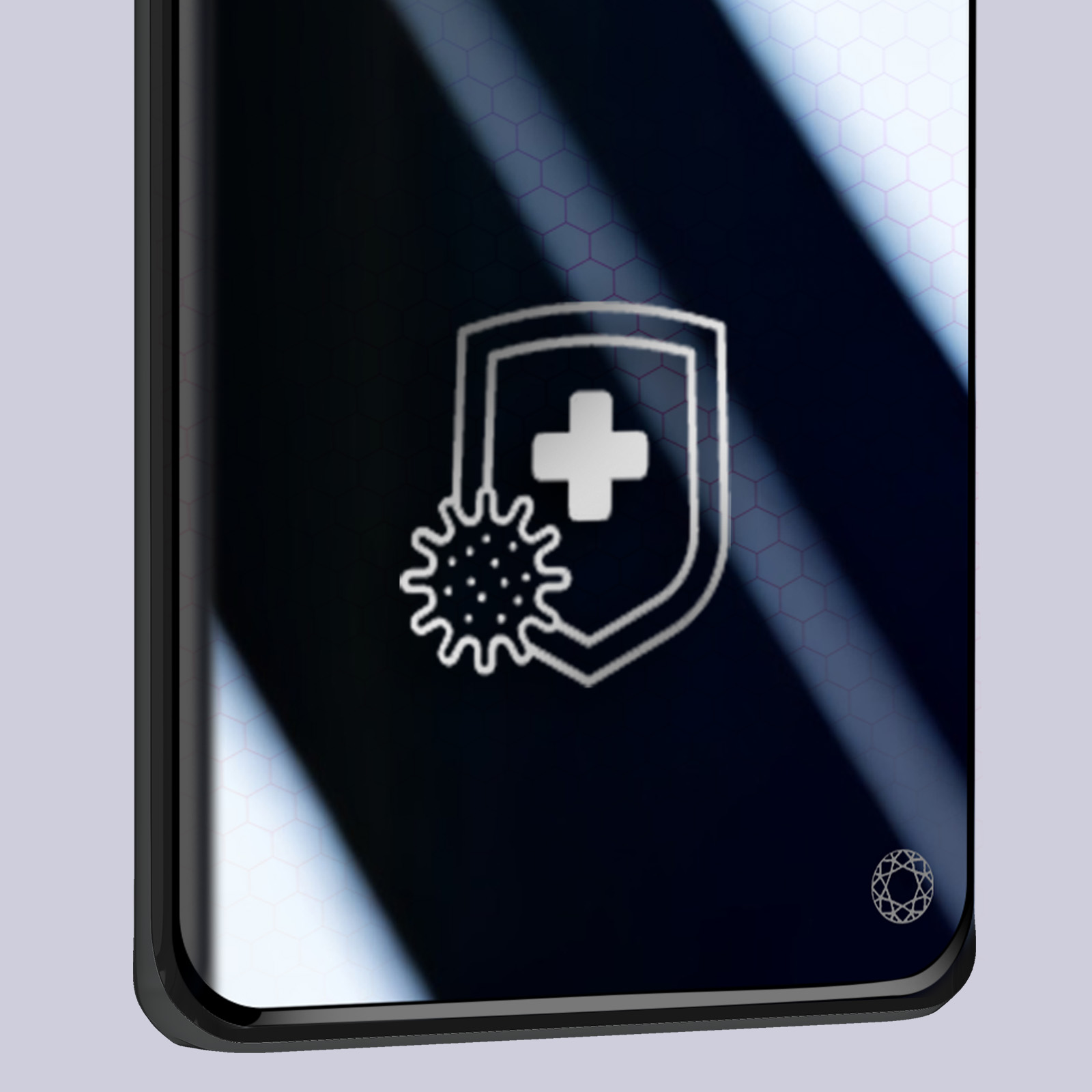 Un écran de téléphone affiche un bouclier avec une croix et une icône de virus. Le fond est sombre et géométrique.