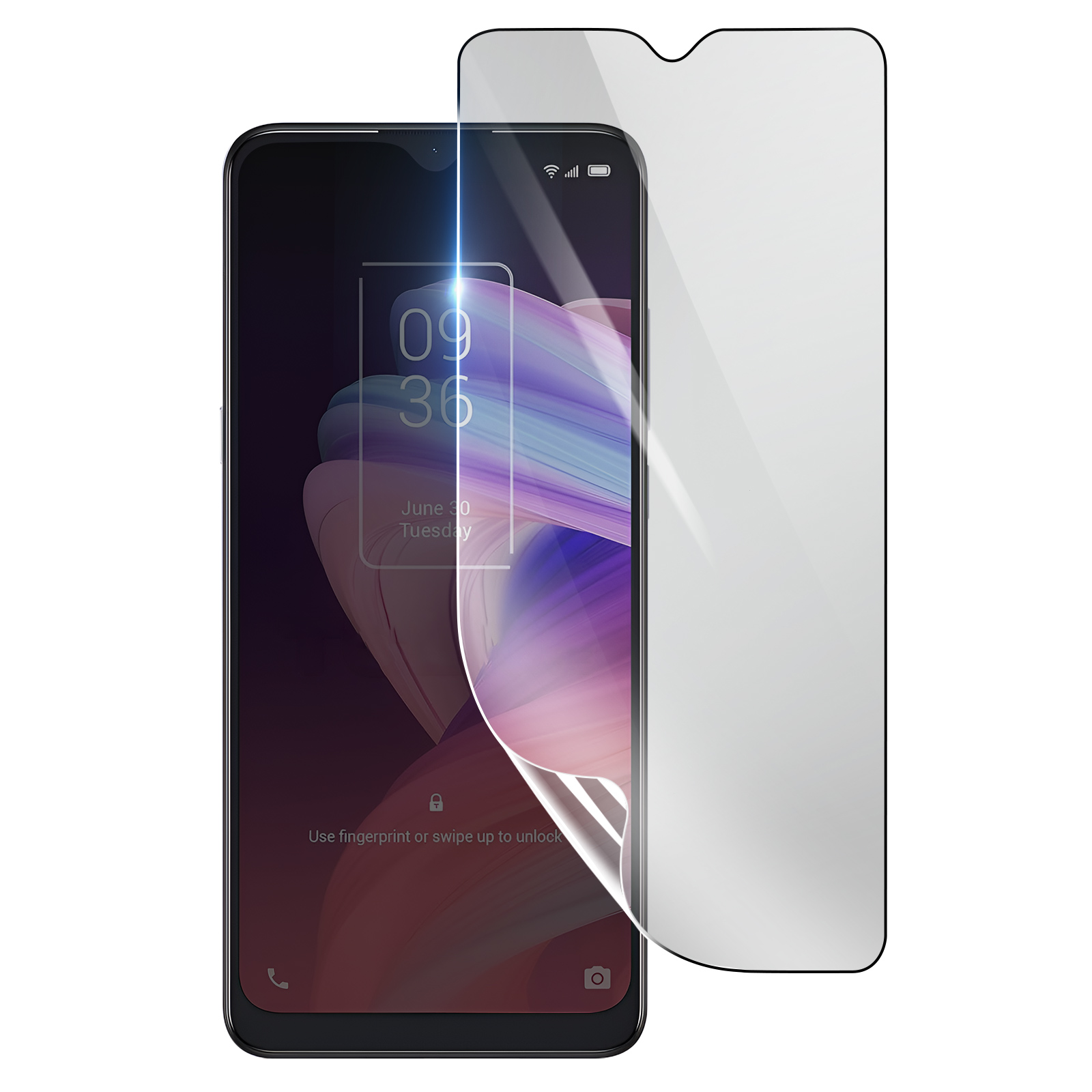 Uno smartphone con una protezione per lo schermo applicata. Il telefono mostra l'ora e la data. Una pellicola protettiva viene rimossa.