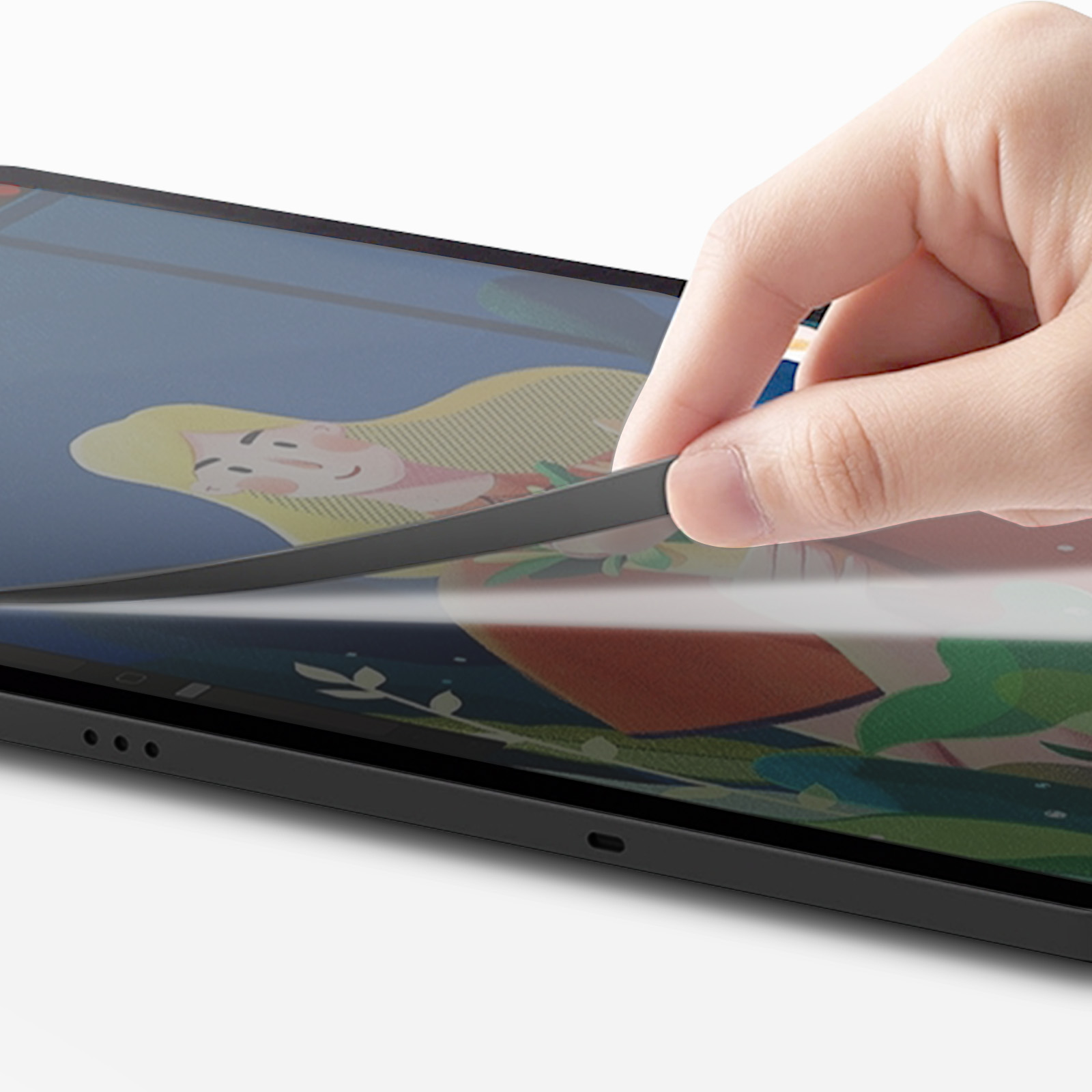 Una mano stacca una protezione per lo schermo da un tablet, rivelando un'illustrazione. L'illustrazione raffigura una persona con i capelli biondi.