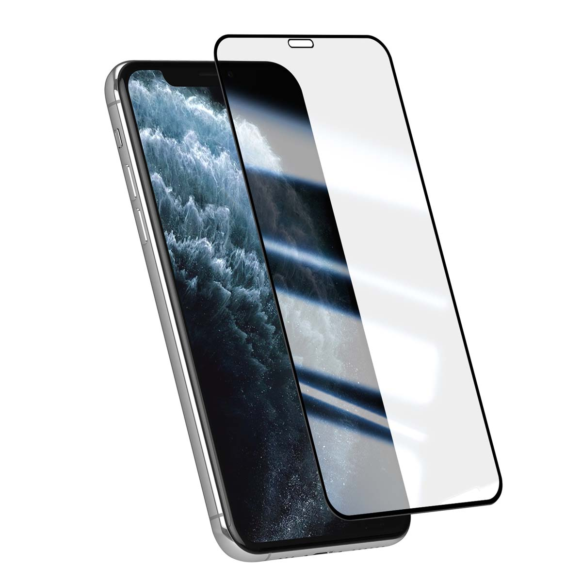 Uno smartphone argentato con una protezione per lo schermo. Lo schermo mostra un'immagine dell'oceano. La protezione è trasparente con bordi neri.