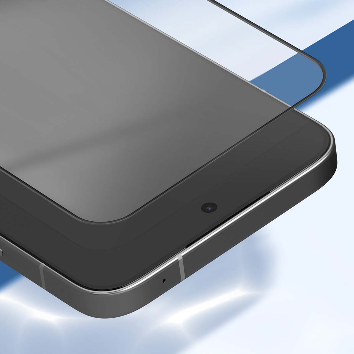 Close-up van een smartphone met een schermbeschermer. De telefoon is grijs en de achtergrond lichtblauw met witte highlights.