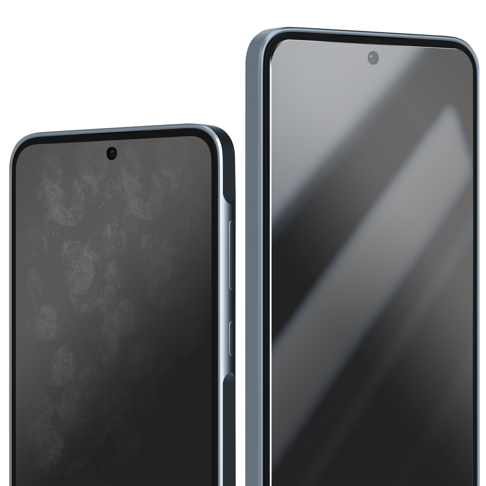 Due smartphone affiancati. Uno mostra impronte digitali, l'altro riflette la luce.