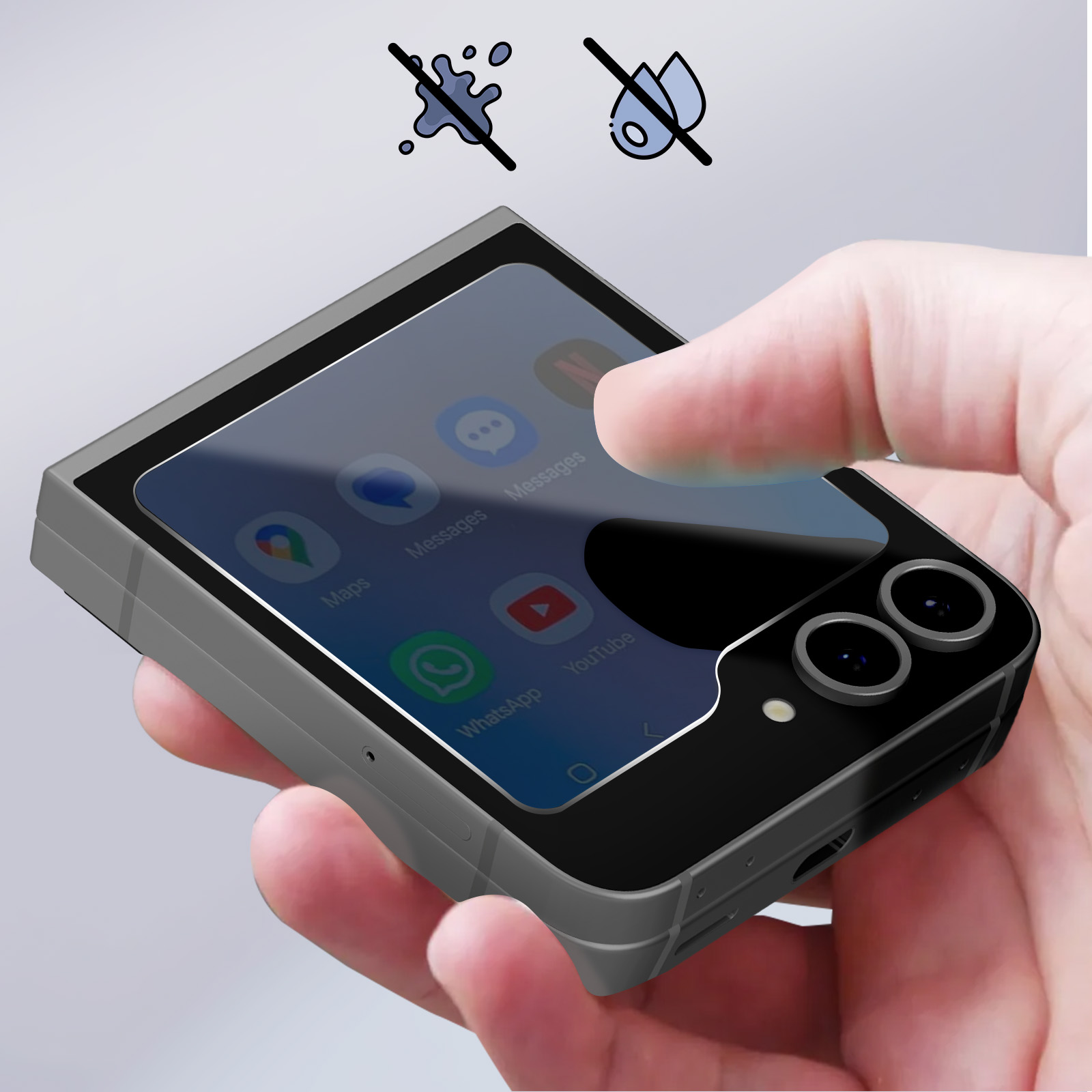 Mano che tiene uno smartphone nero. Icone sullo schermo e simboli resistenti all'acqua in alto.