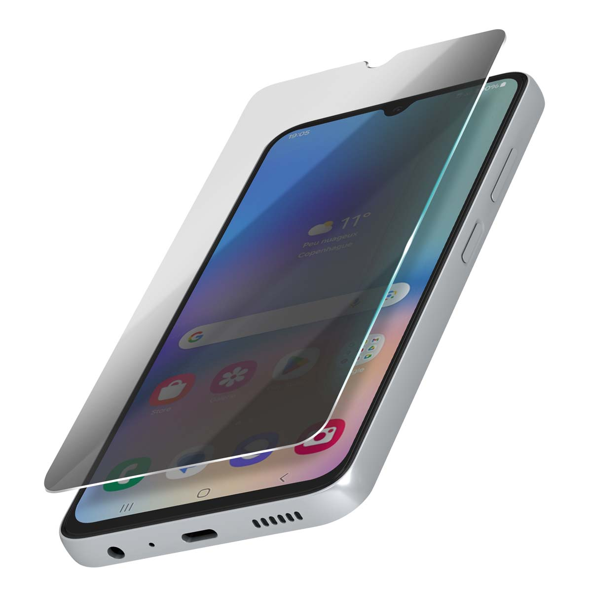 Un smartphone argenté avec un protecteur d'écran partiellement soulevé. L'écran affiche des icônes d'applications et des informations météorologiques. Le fond est blanc.