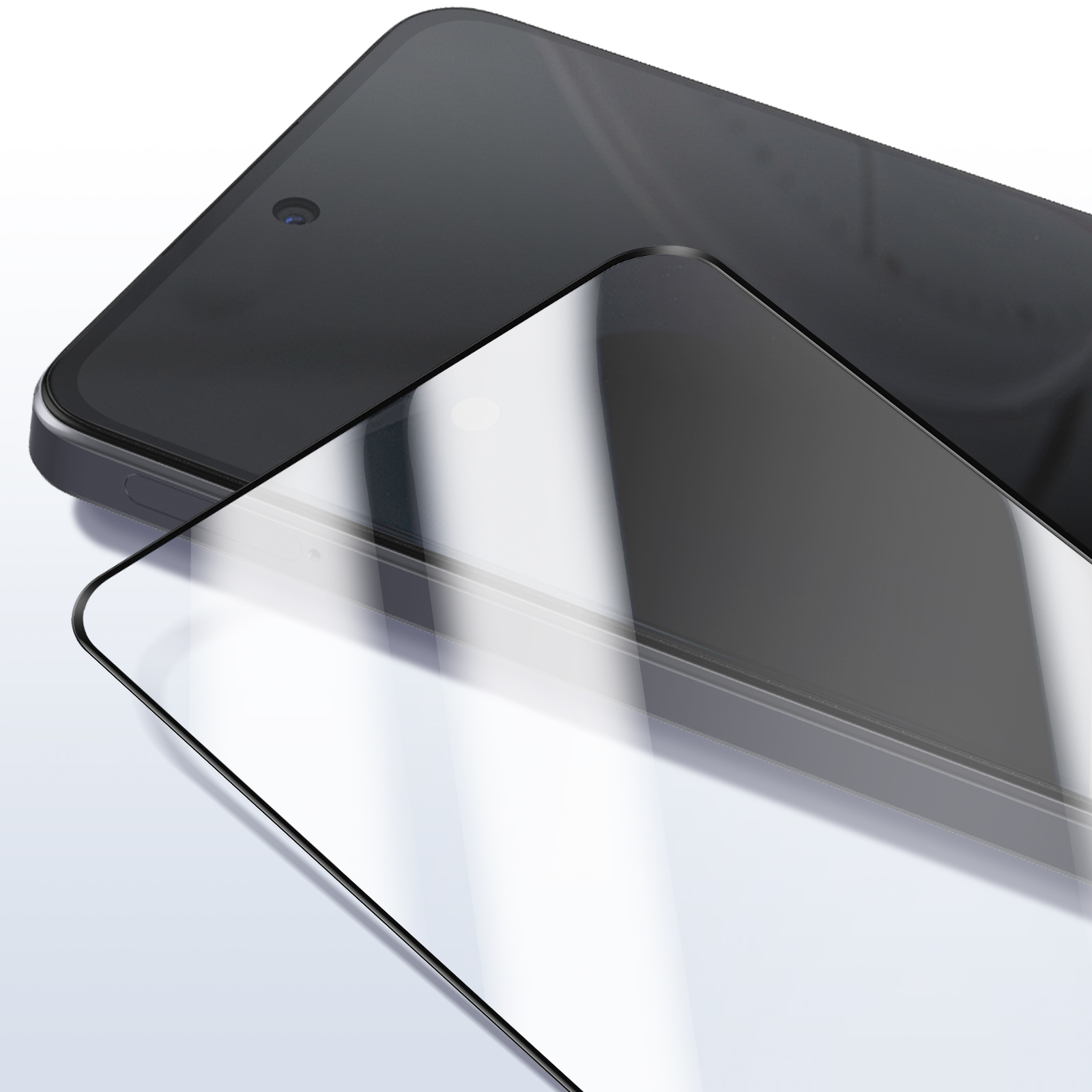 Uno smartphone nero con protezione schermo in vetro. Il telefono è angolato, con la protezione leggermente sollevata.