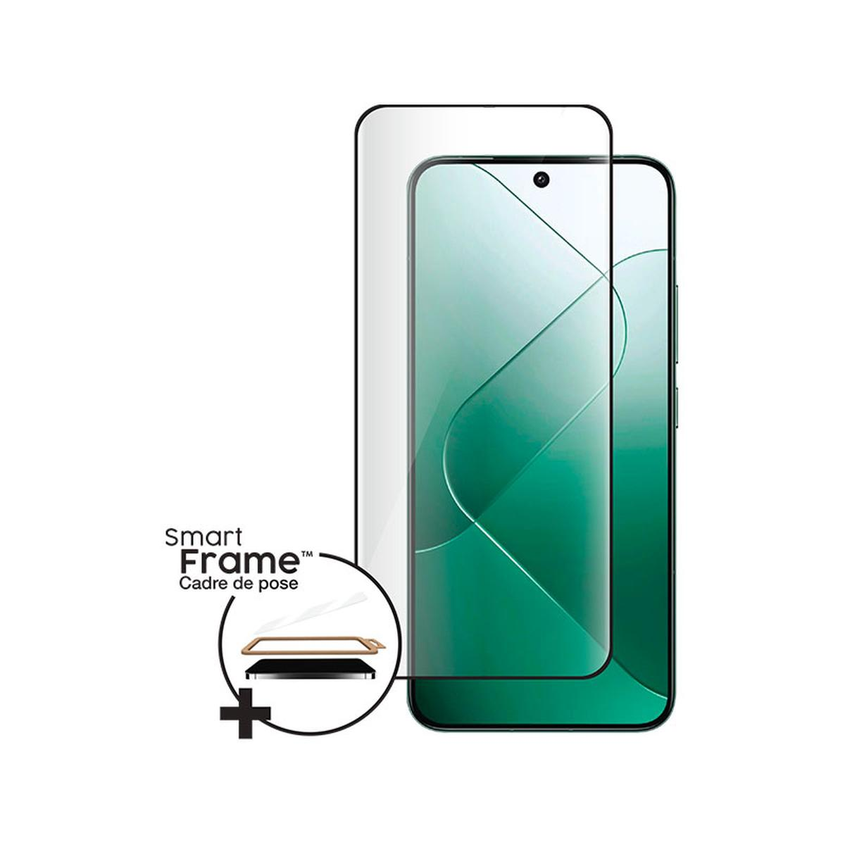 Een smartphone met een schermbeschermer, de telefoon is groen. De verpakking van de schermbeschermer heeft een diagram en een plusteken.