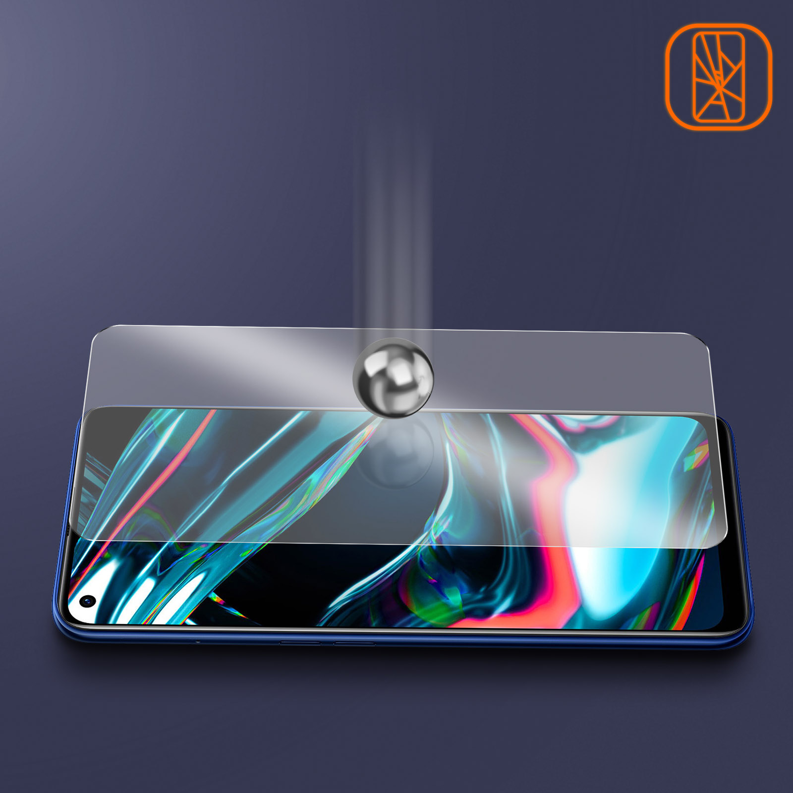 Viene mostrato un telefono con protezione schermo. Una sfera di metallo cade sulla protezione. Lo sfondo è blu scuro.