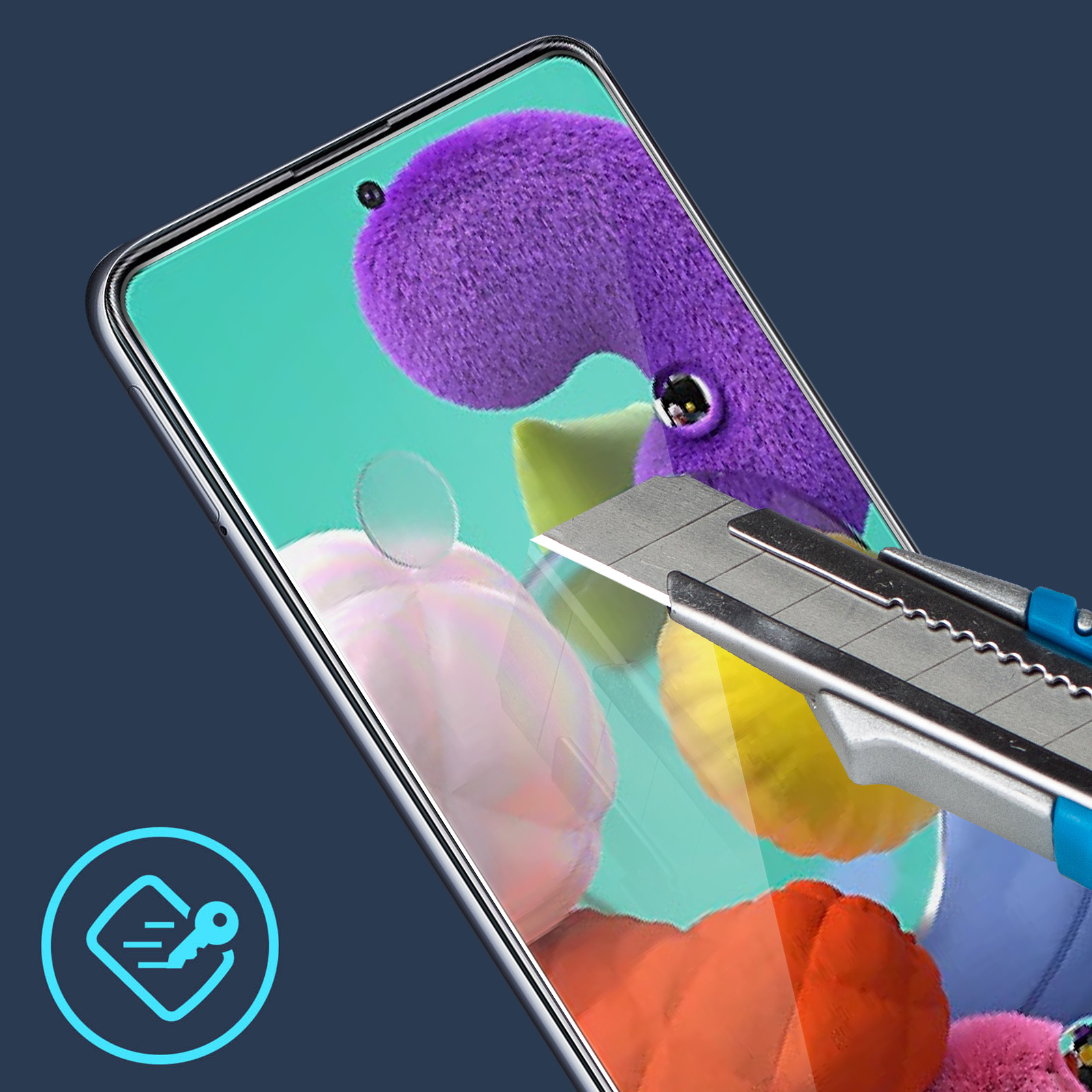 Uno schermo del telefono con un oggetto viola, un taglierino e un'icona cerchio blu su sfondo blu scuro.