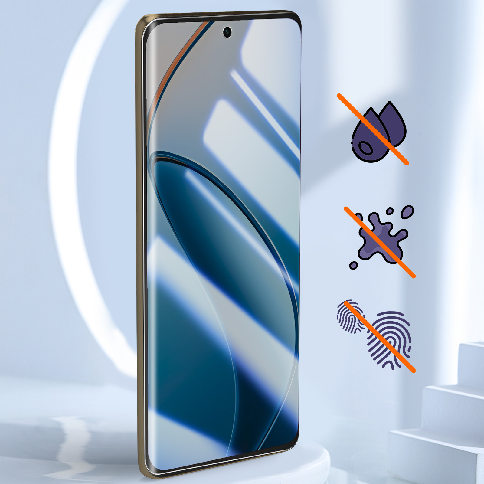 Uno smartphone con protezione schermo, che mostra resistenza ad acqua, macchie e impronte digitali. È posizionato su una superficie bianca.