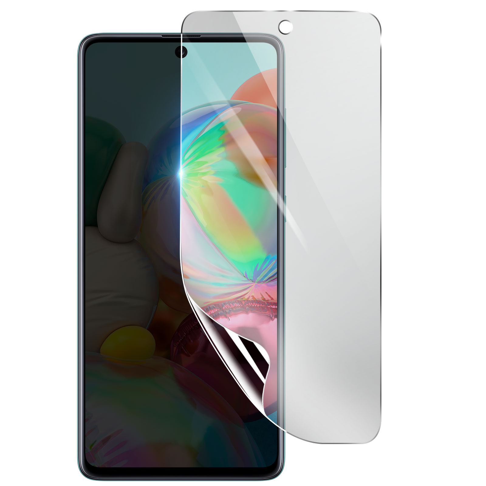 Uno smartphone con protezione schermo parzialmente applicata. Lo schermo mostra riflessi colorati. Un secondo protettore.