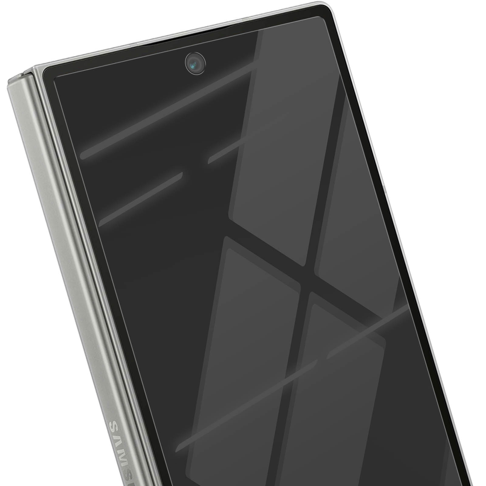 Primo piano di uno smartphone argentato con schermo scuro. Una fotocamera è visibile frontalmente.