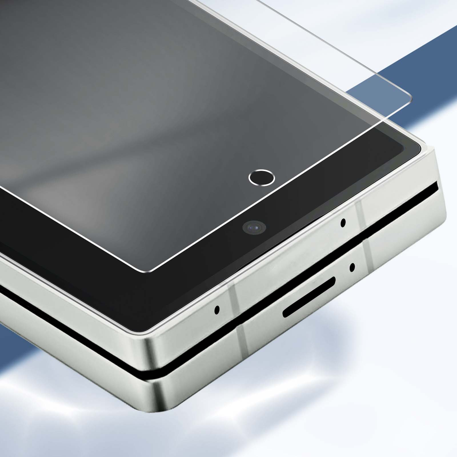 Primo piano di un tablet metallico. Lo schermo ha una pellicola protettiva. Una fotocamera e altre porte sono visibili.