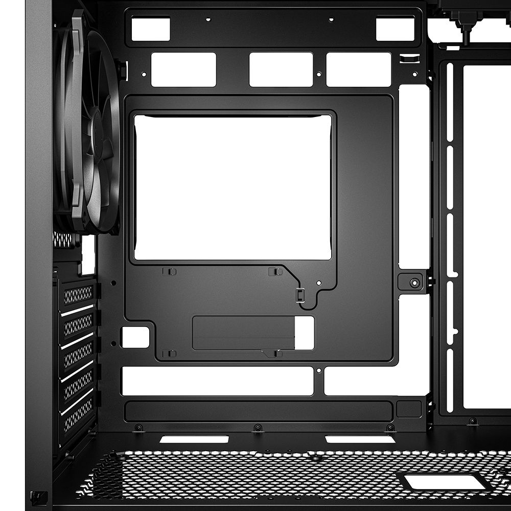 Intérieur d'un boîtier d'ordinateur avec diverses ouvertures et un ventilateur. Le boîtier est noir. Il y a une grille en bas.