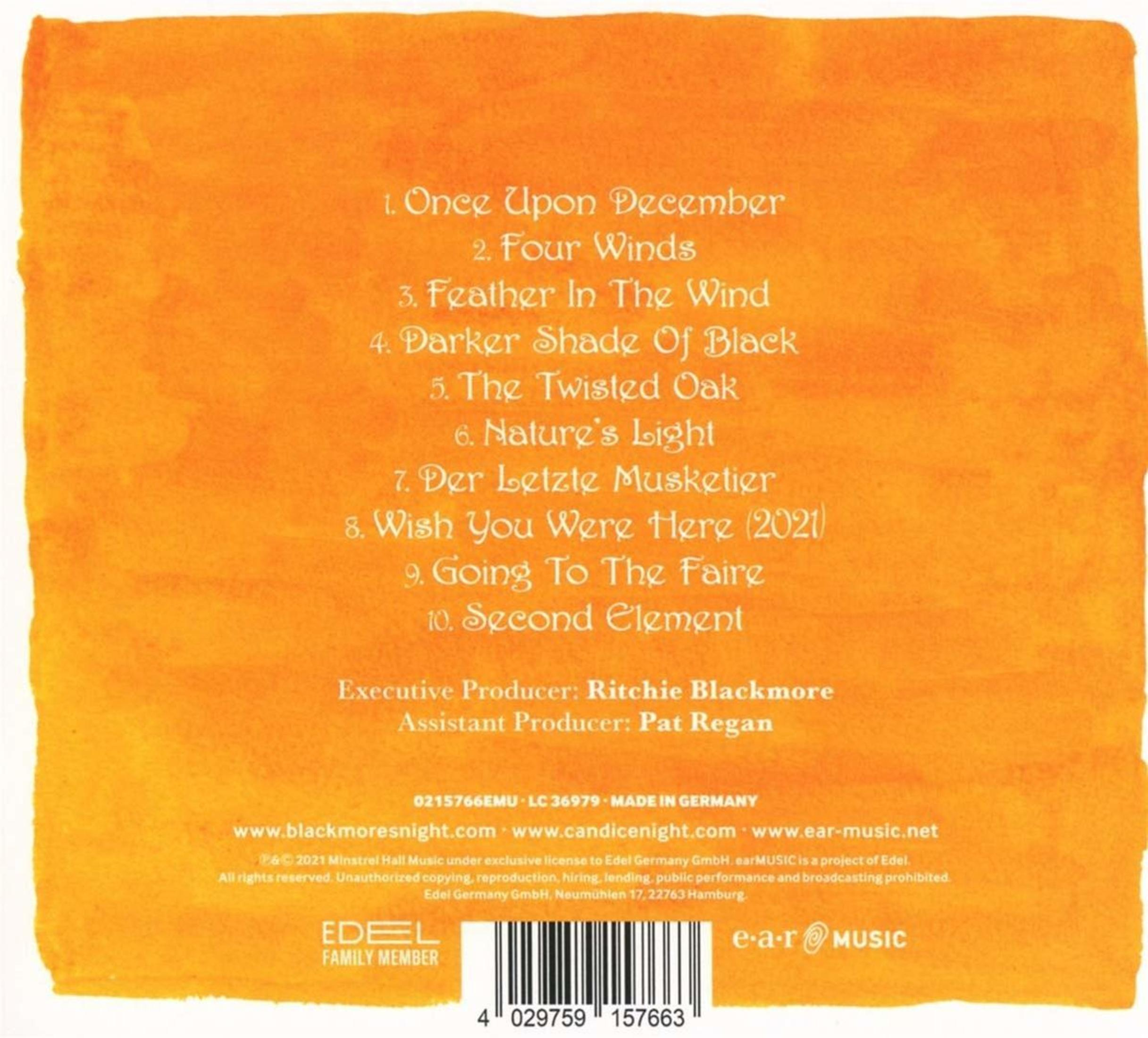 Albumcover mit orangefarbenem Hintergrund und weißem Text, der Titelliste und Credits auflistet.