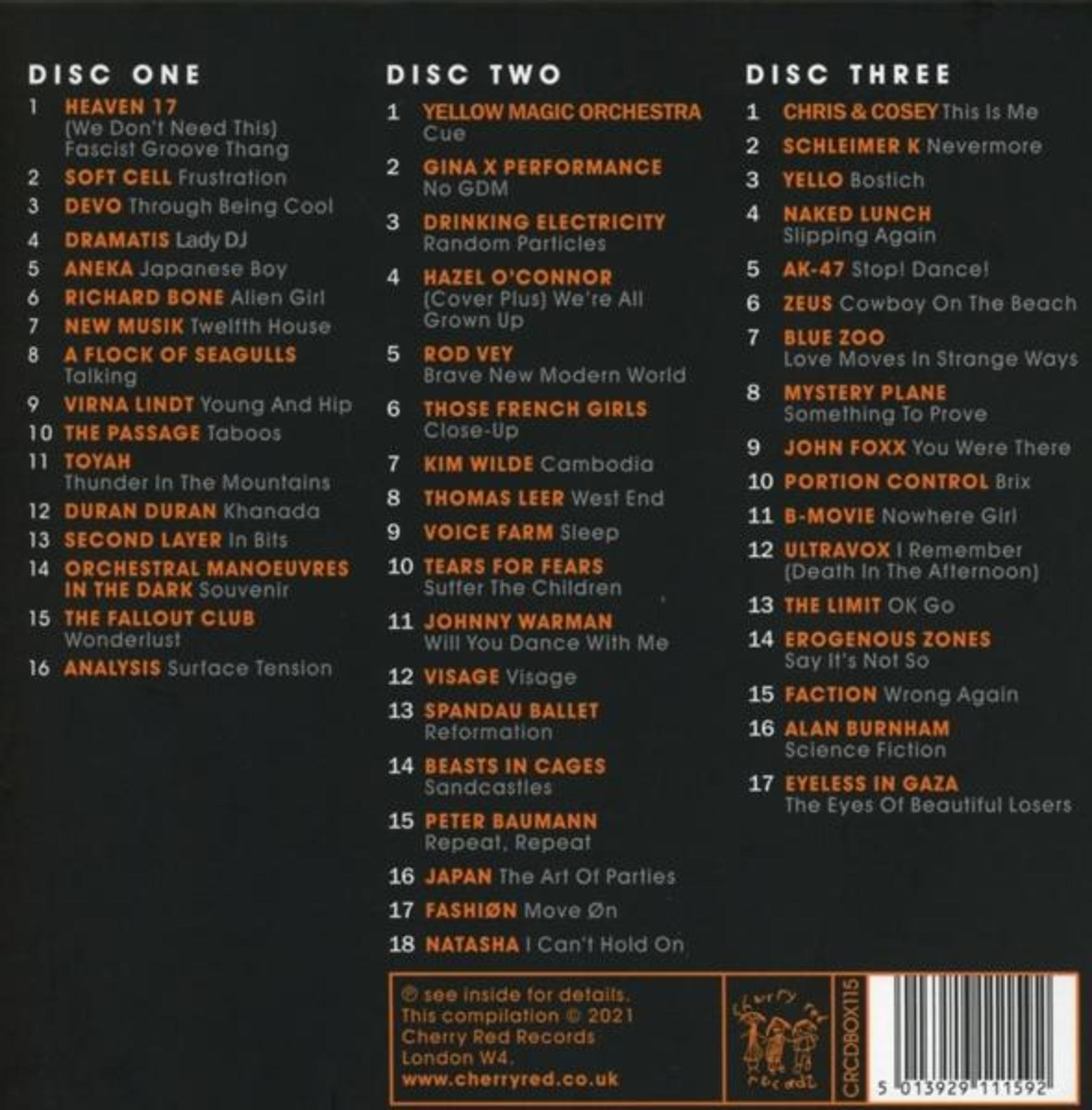 CD-hoes met tracklijsten voor drie schijven. Titels zijn onder meer Heaven 17, Yellow Magic Orchestra en Chris & Cosey.