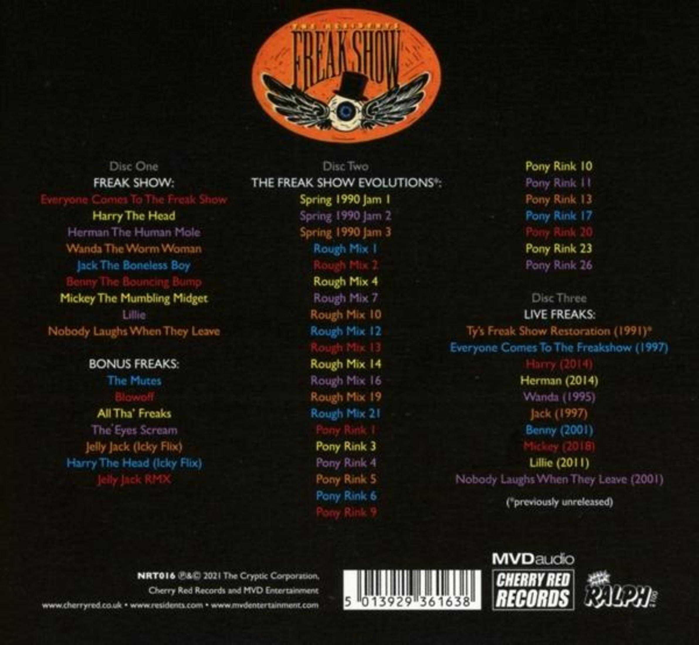 CD-hoes met de titel 'Freak Show', tracklijsten en logo's. Bevat verschillende songtitels en het logo van Cherry Red Records.