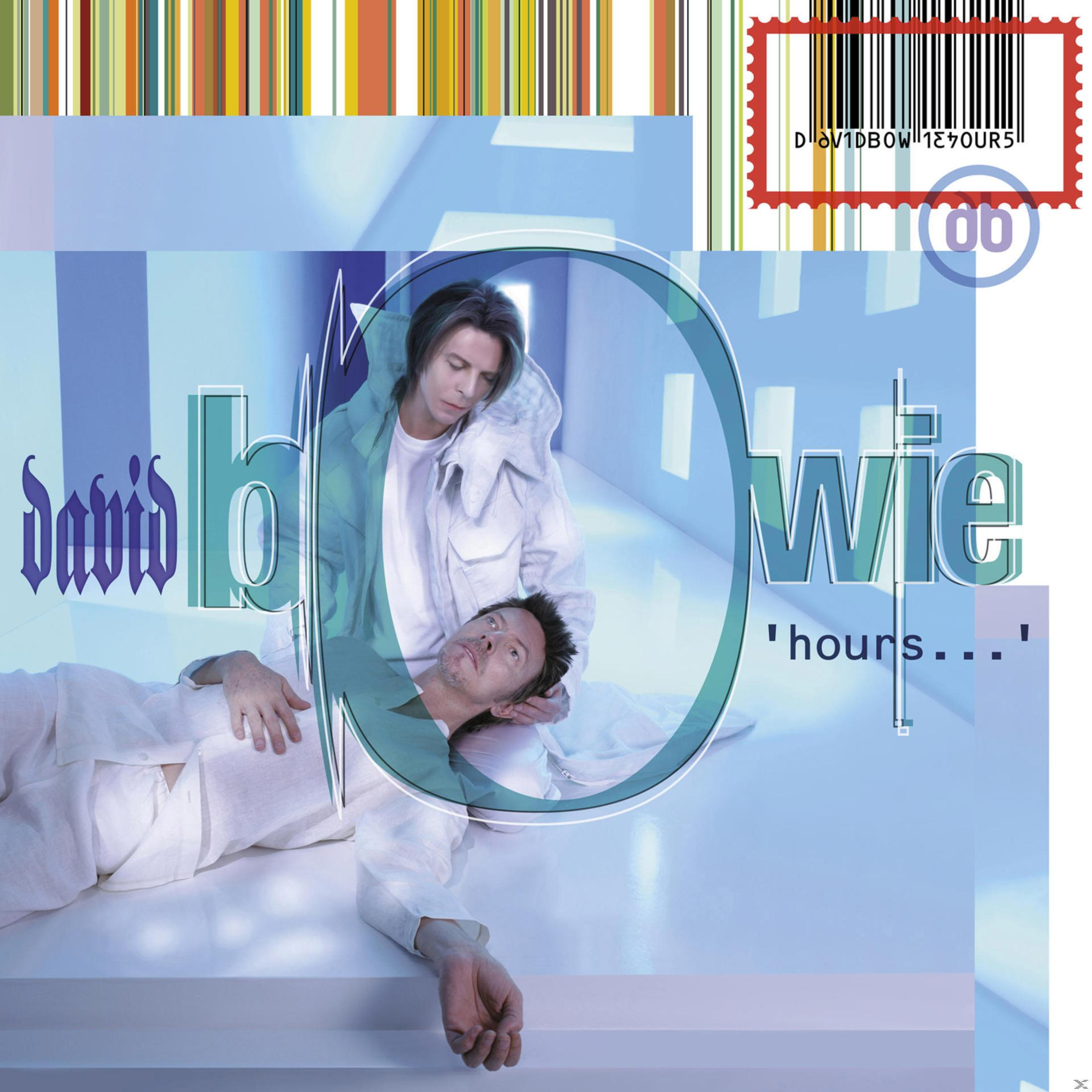 Copertina dell'album con due uomini, uno reclinato, l'altro in piedi. Strisce colorate in alto e il nome 'David Bowie' in grande.