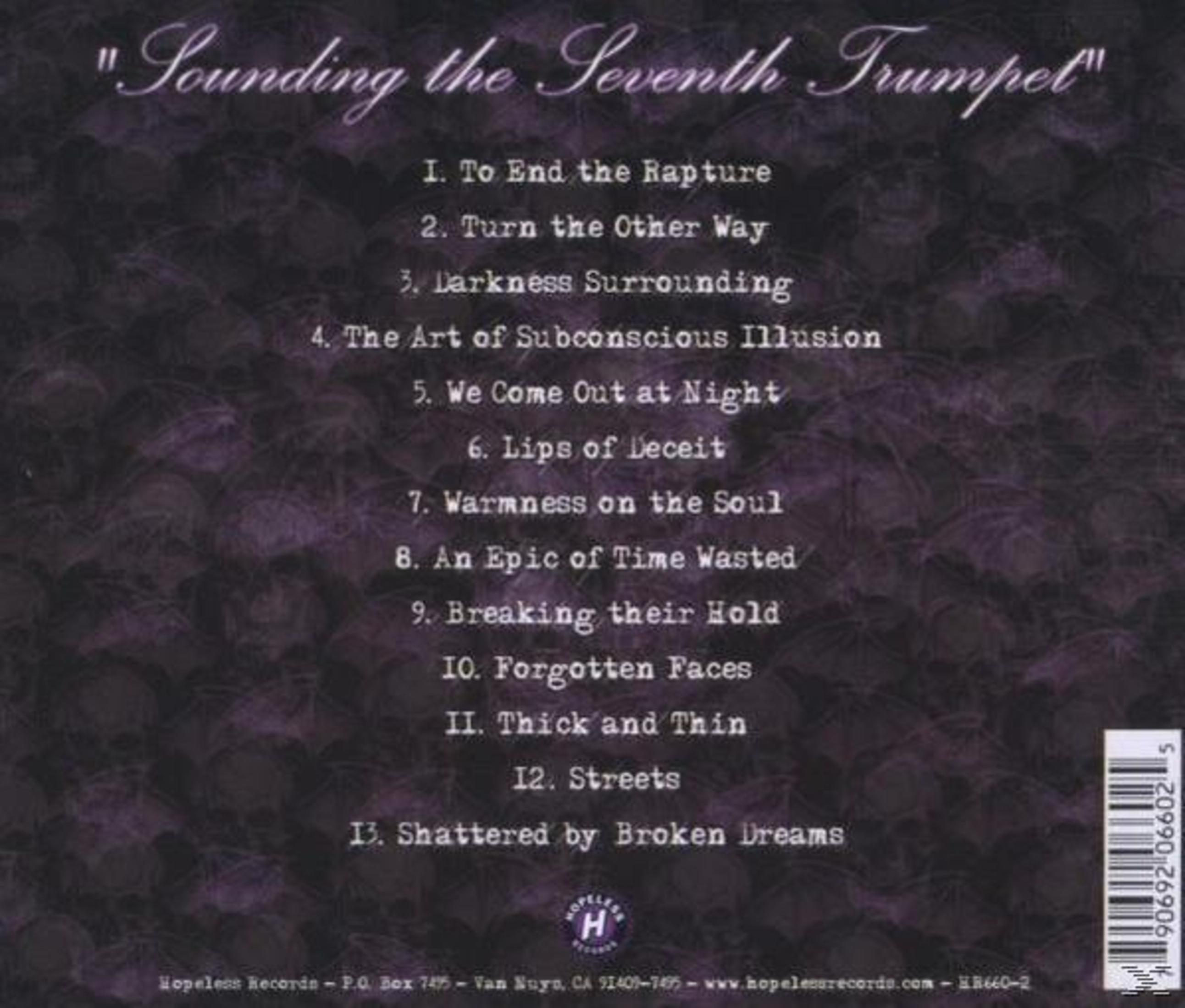 Albumhoes met donkere achtergrond, witte tekst met titels. De titel is "Sounding the Seventh Trumpet".