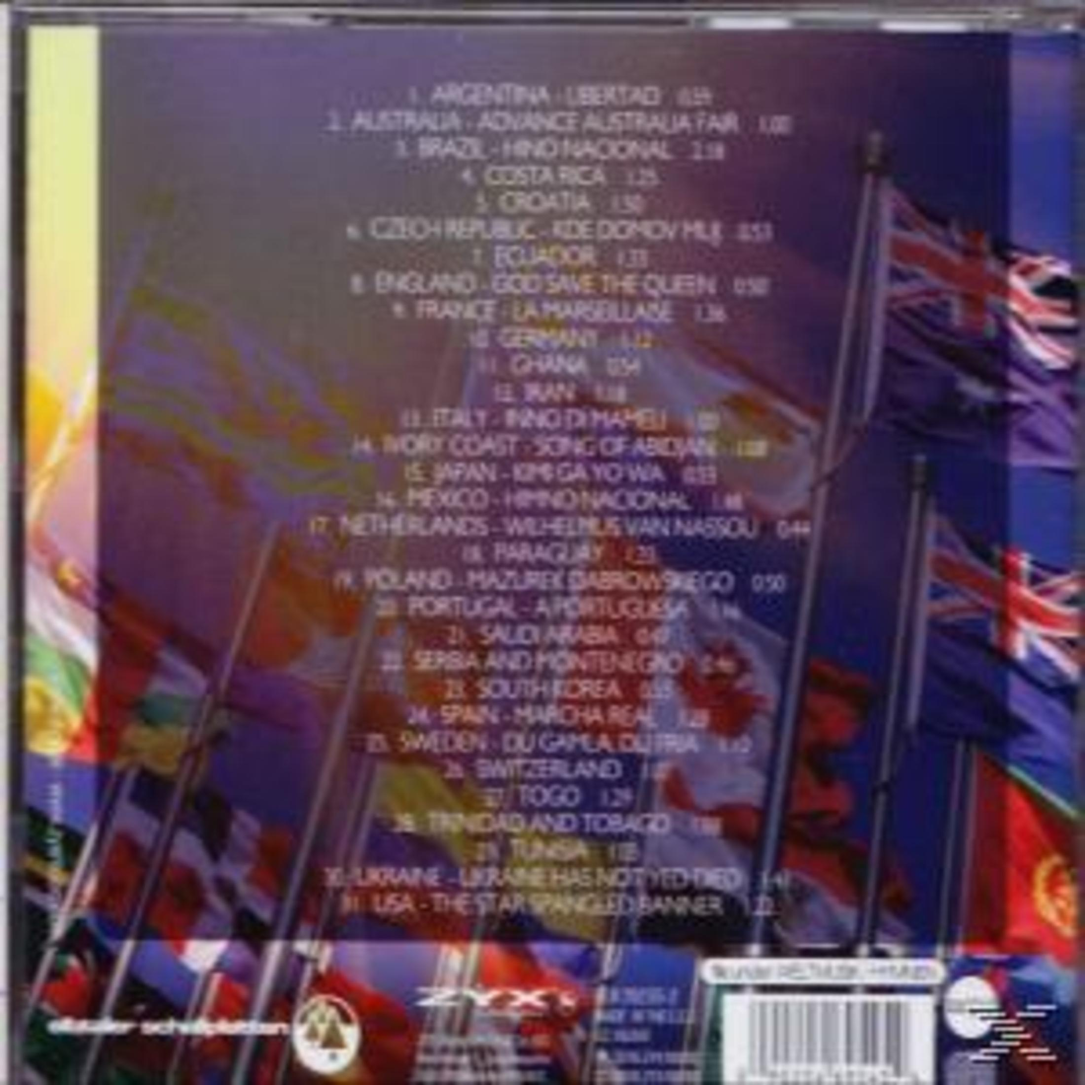 CD-Cover mit einer Liste von Nationalhymnen, Flaggen im Hintergrund. Die Fahnen sind verschwommen mit rot und blau.