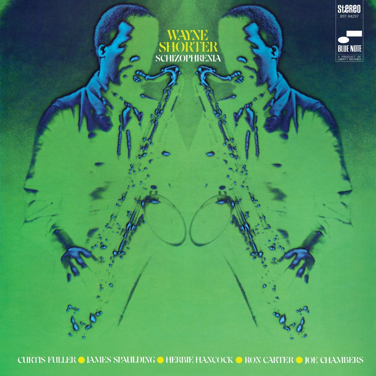 Copertina dell'album "Schizophrenia" di Wayne Shorter. Due figure speculari suonano il sassofono su sfondo verde. Logo Blue Note in alto a destra.