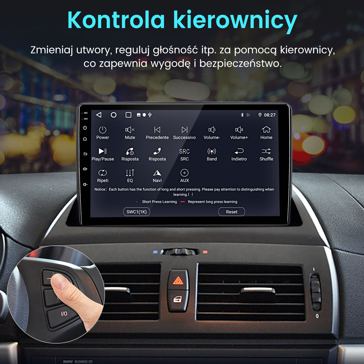 Deska rozdzielcza samochodu z ekranem dotykowym i dłonią na przyciskach kierownicy. Tekst na ekranie wskazuje elementy sterowania audio.