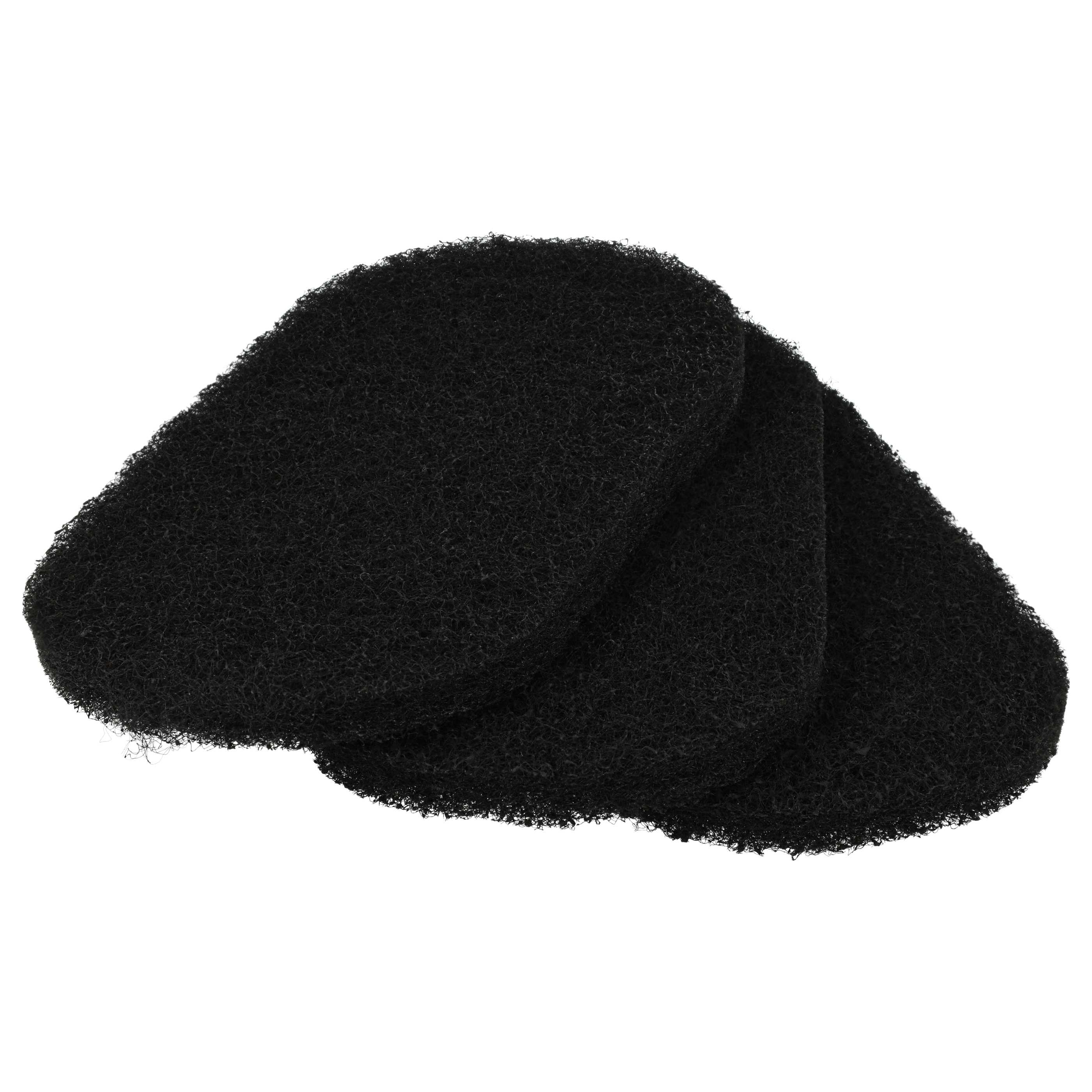 Drei schwarze, oval geformte Scheuerschwämme liegen auf weißem Hintergrund. Die Schwämme haben eine strukturierte Oberfläche.