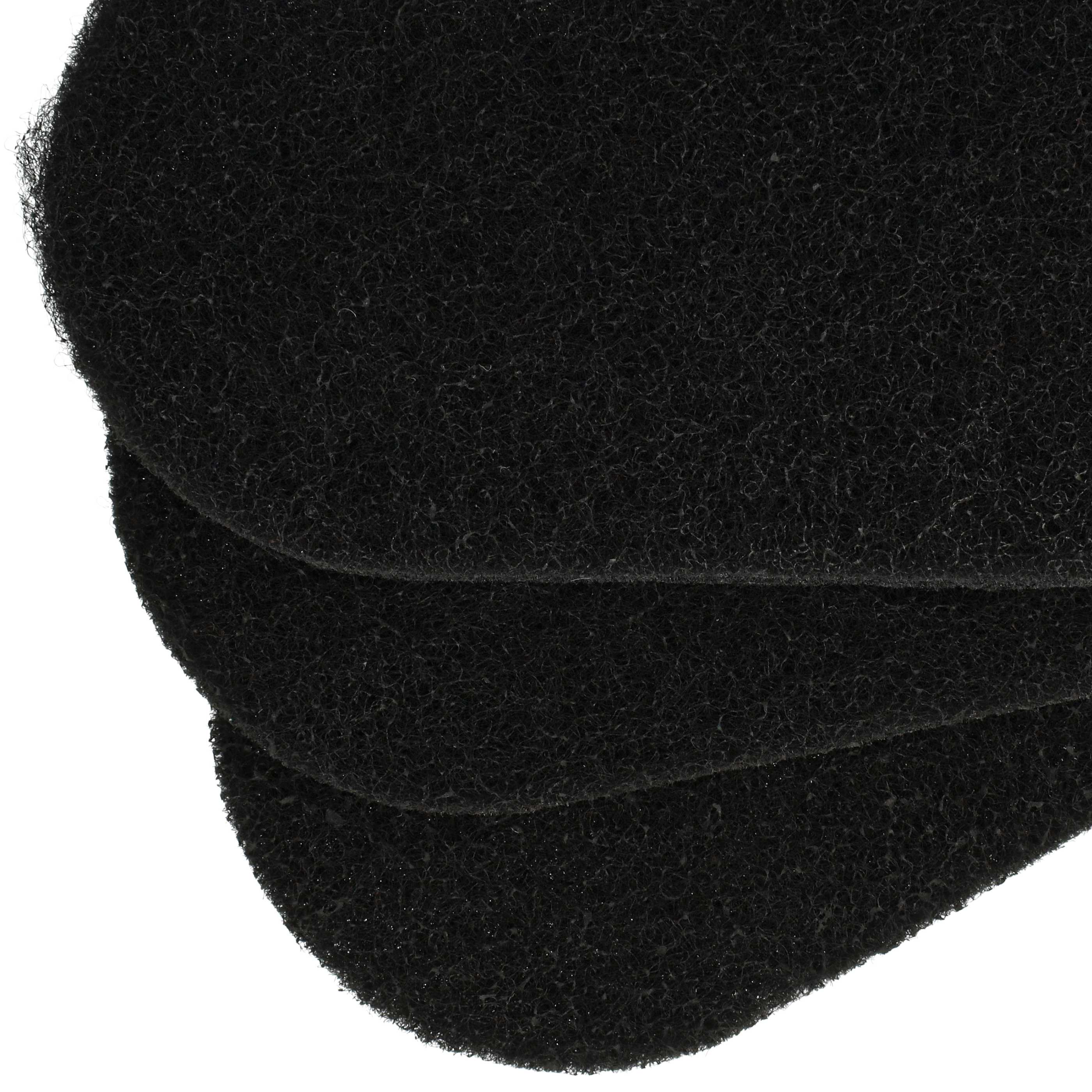 Drei schwarze, ovale Filterpads überlappen sich. Die Pads haben eine poröse, strukturierte Oberfläche, vor weißem Hintergrund.
