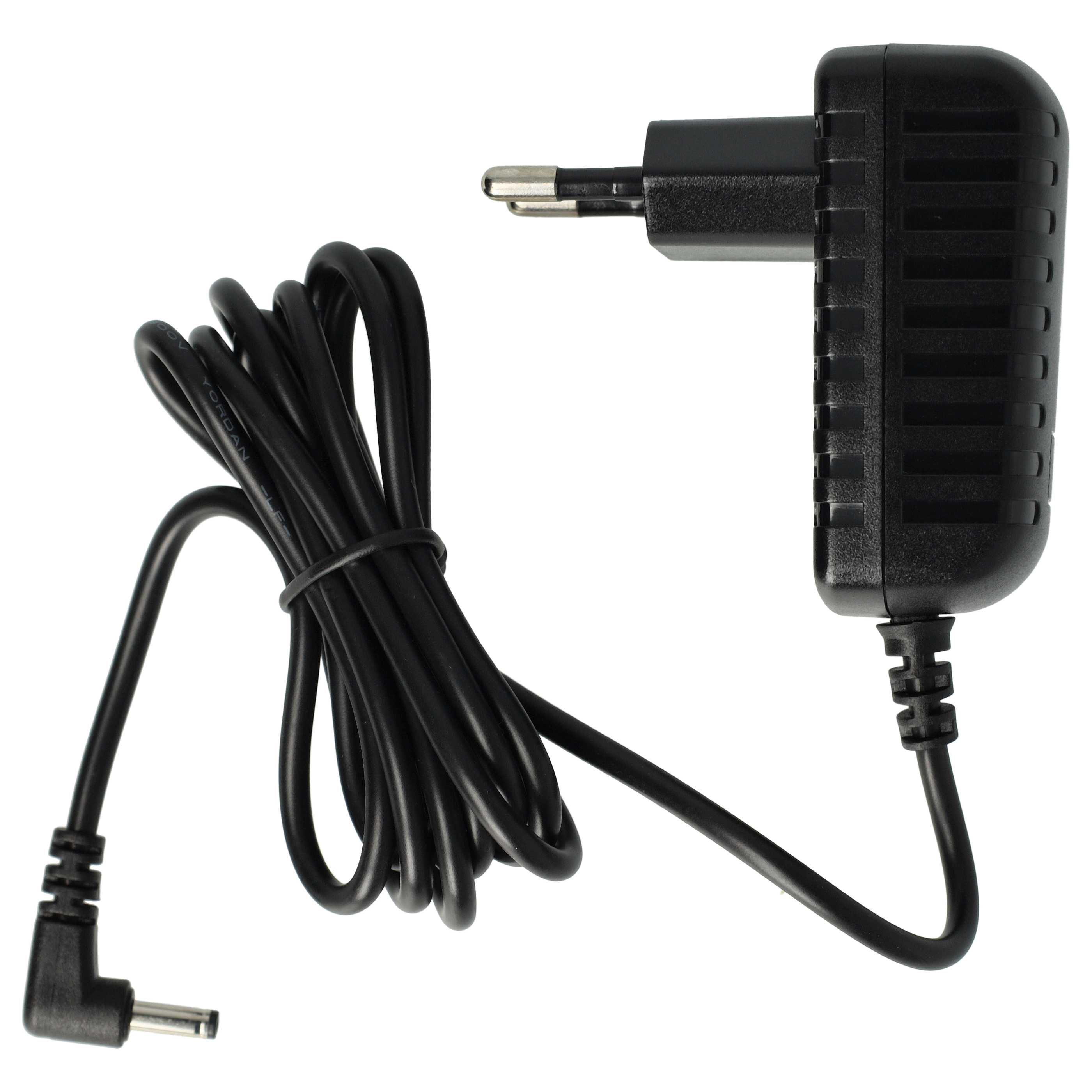 Schwarzes Netzteil mit schwarzem Kabel, auf weißem Hintergrund. Der Adapter hat Steckerstifte.