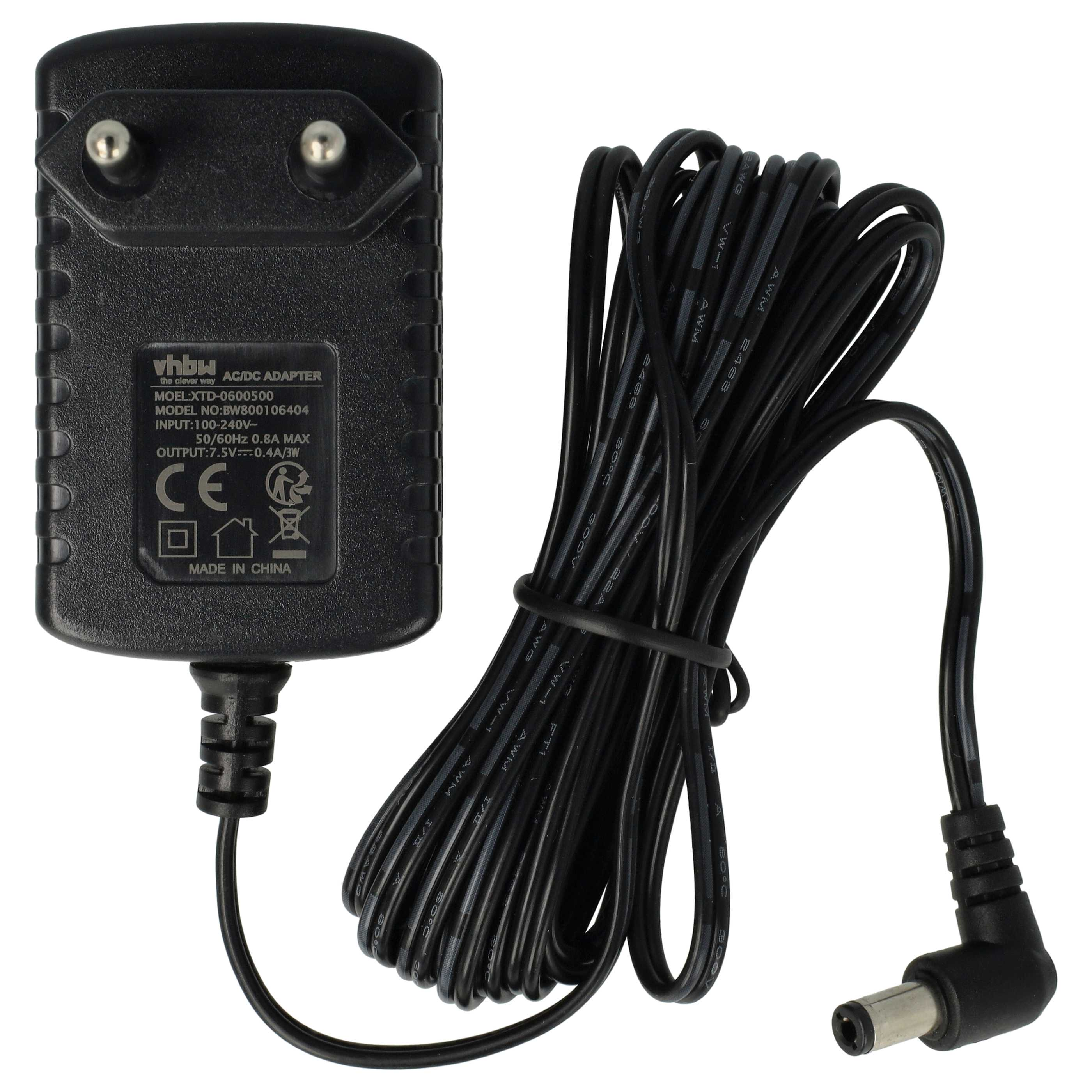 Schwarzer AC/DC-Adapter mit Netzkabel. Der Adapter hat einen Steckanschluss und ein Etikett mit Details. Das Kabel ist aufgerollt.