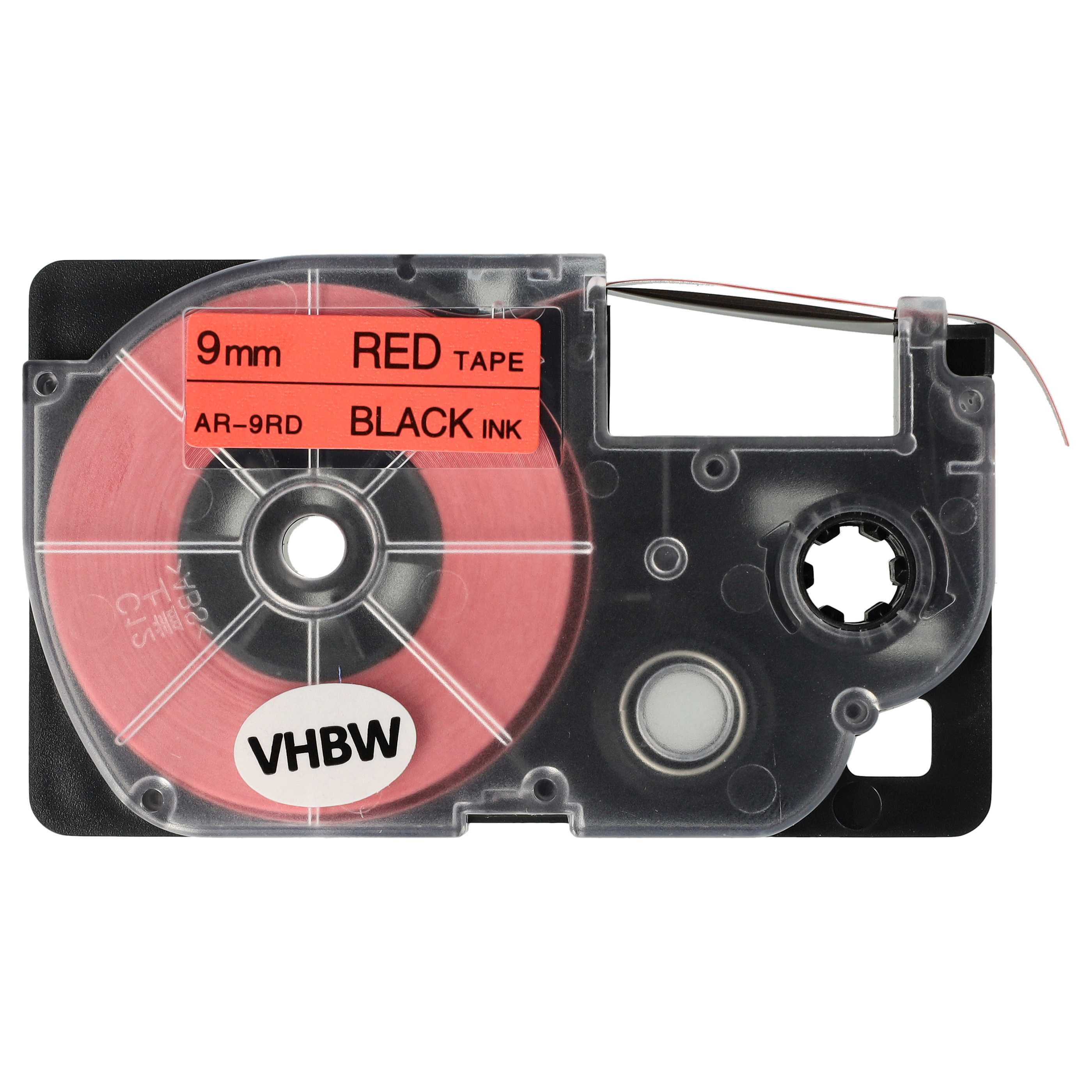 Eine rote Bandkassette mit schwarzer Tinte. Sie hat ein transparentes Kunststoffgehäuse und Etiketten.