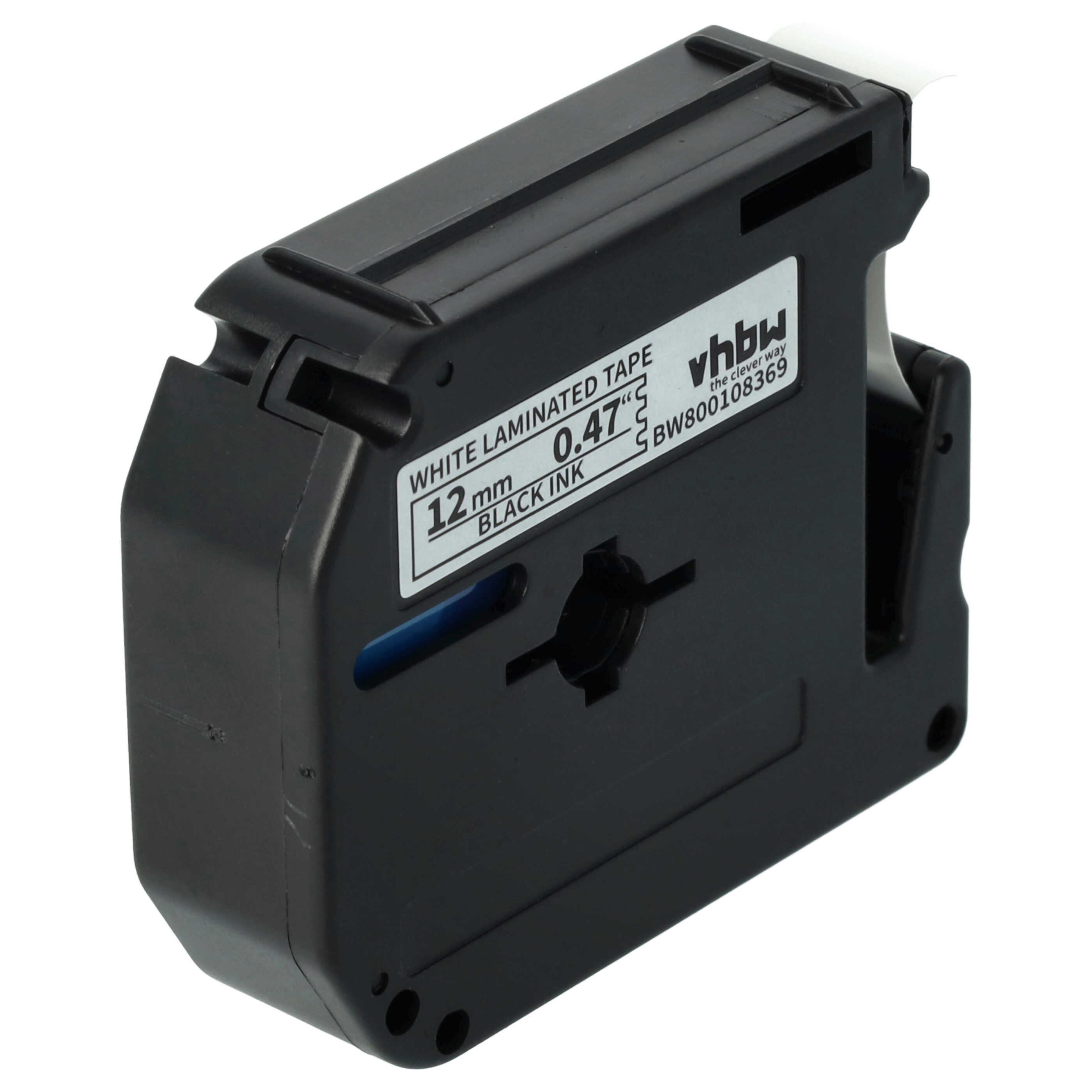 Schwarz-Weiß-Etikettendruckerkartusche. Sie hat Text: Weißes laminiertes Band, 12 mm, 0,47 Zoll, schwarze Tinte.