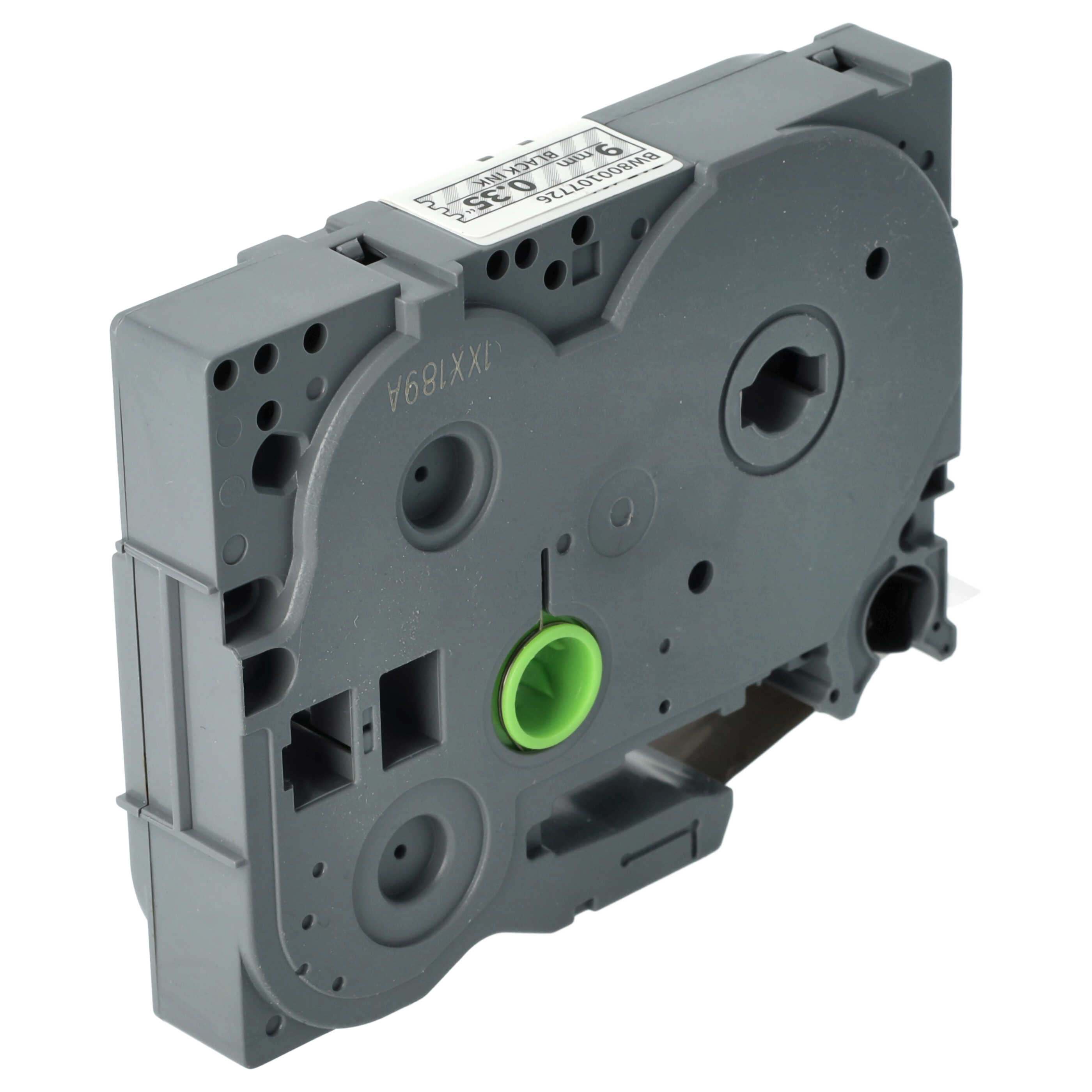 Eine graue Etikettendruckerpatrone. Sie hat ein grünes Rad und ein Etikett mit der Aufschrift 9 mm, 0,35 Zoll und schwarze Tinte.